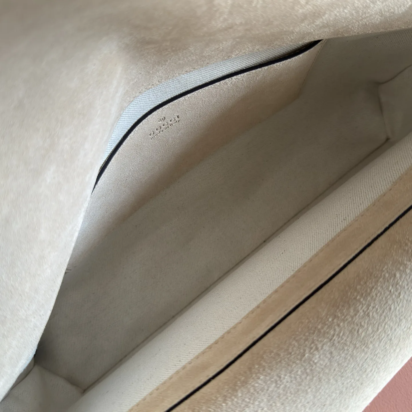Gucci Beige GG Supreme Canvas Shoulder Bag product photo from LabelPicks