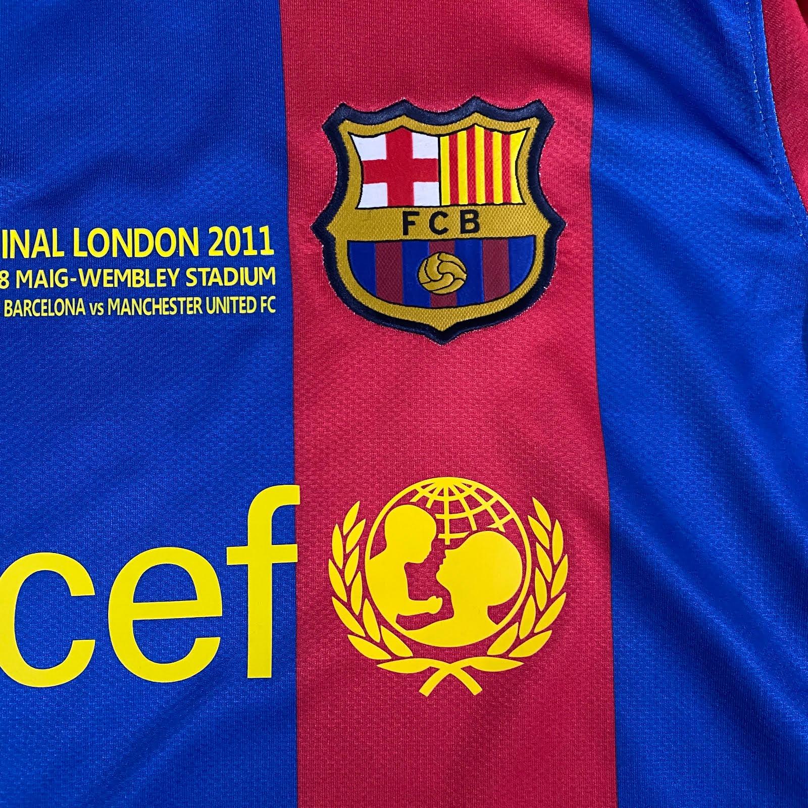 Andr茅s Iniesta SIGNED Barcelona 10/11 Home UCL Final Jersey/Shirt - COA - 2011 Retro