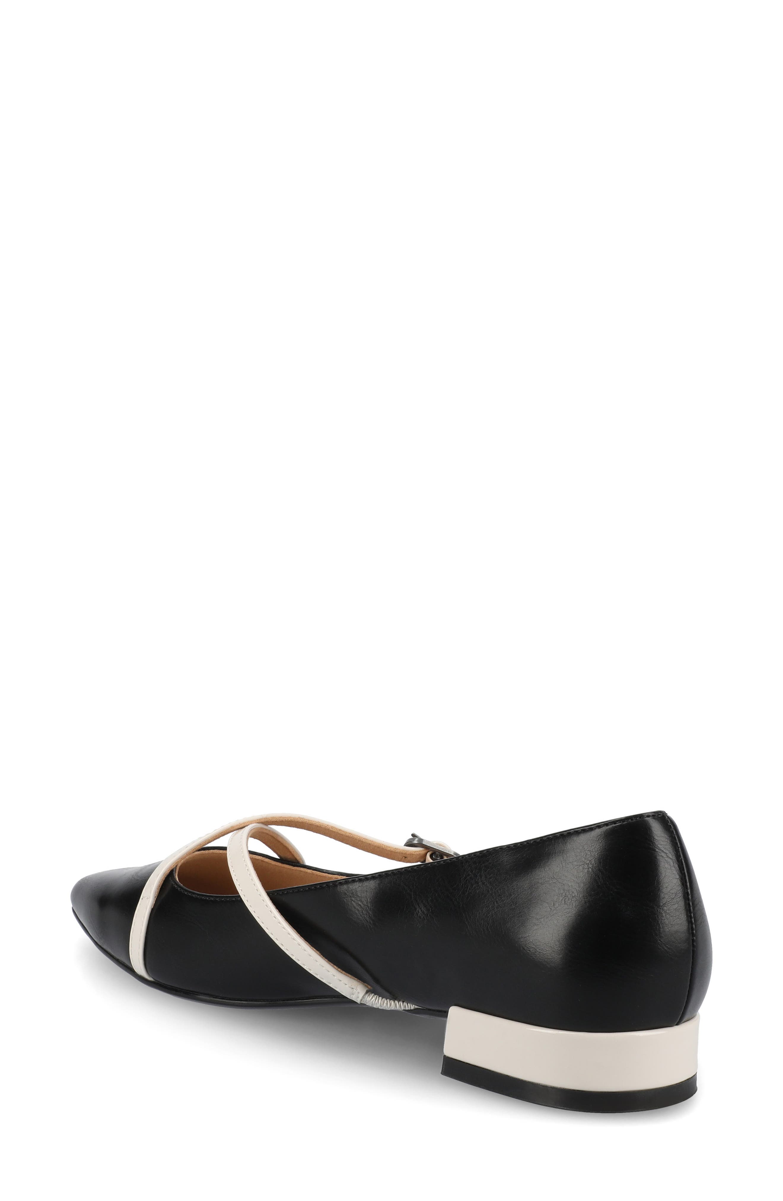 Journee Collection Camby Pointed Toe Flat