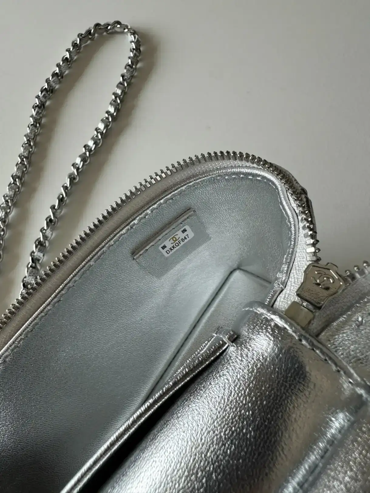 Chanel Versatile Shoulder Bag product photo from LabelPicks