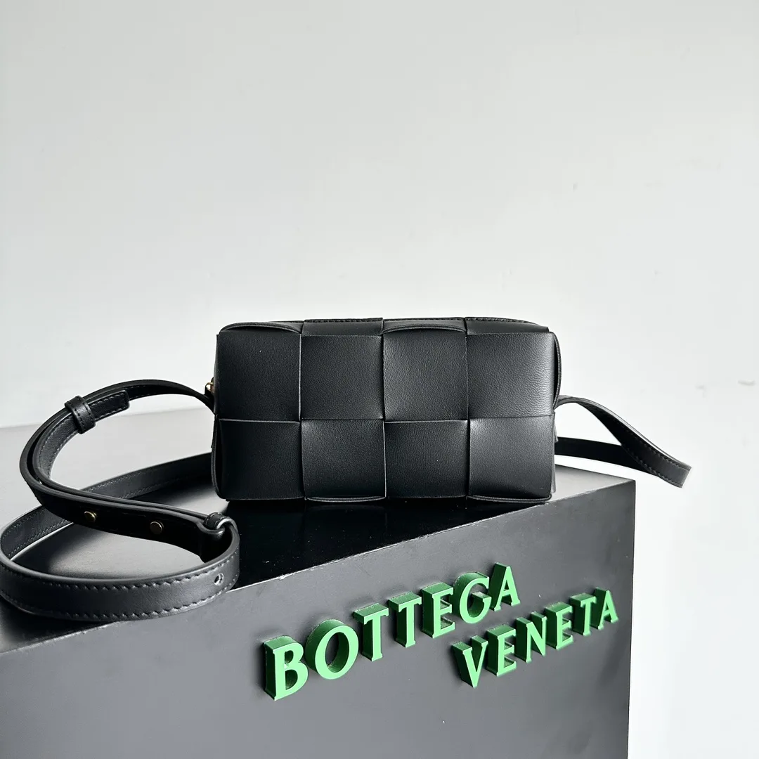 Bottega Veneta Green Cassette Intrecciato Woven Leather Shoulder Bag product photo from LabelPicks