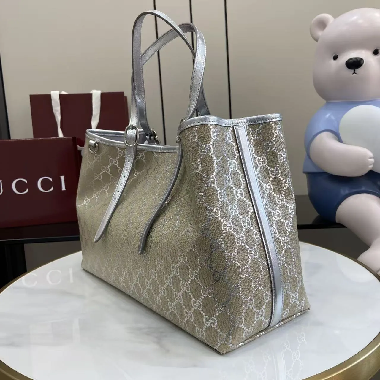Gucci Roomy Tote Bag product photo from LabelPicks