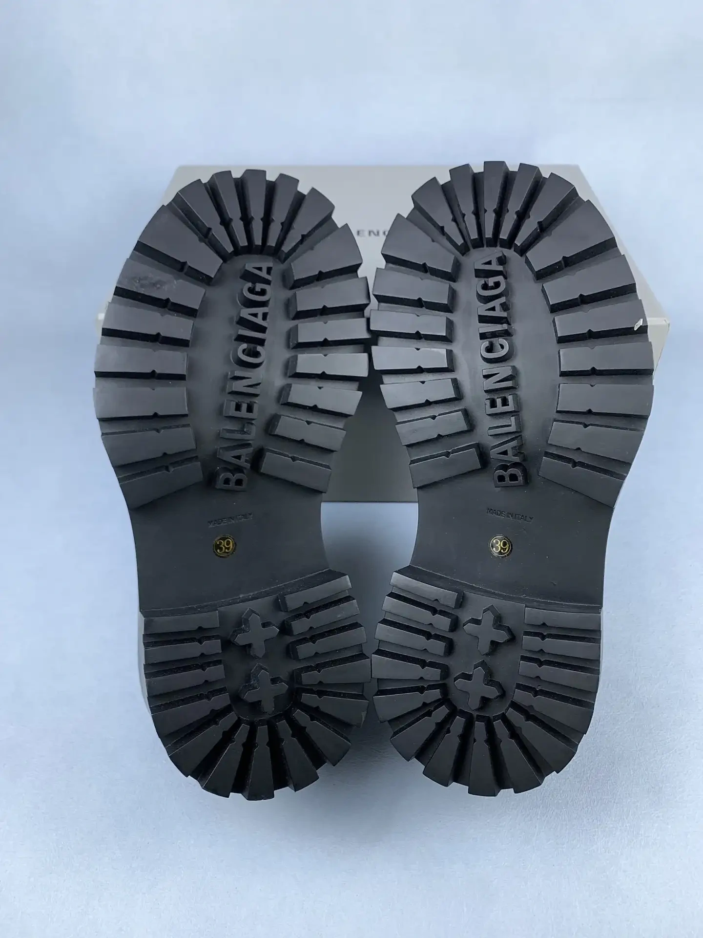 Hummer Derbie in Black product photo from LabelPicks