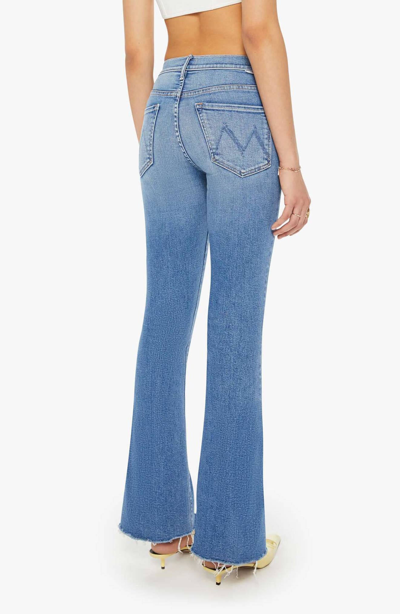 MOTHER The Weekend Fray Hem Bootcut Jeans
