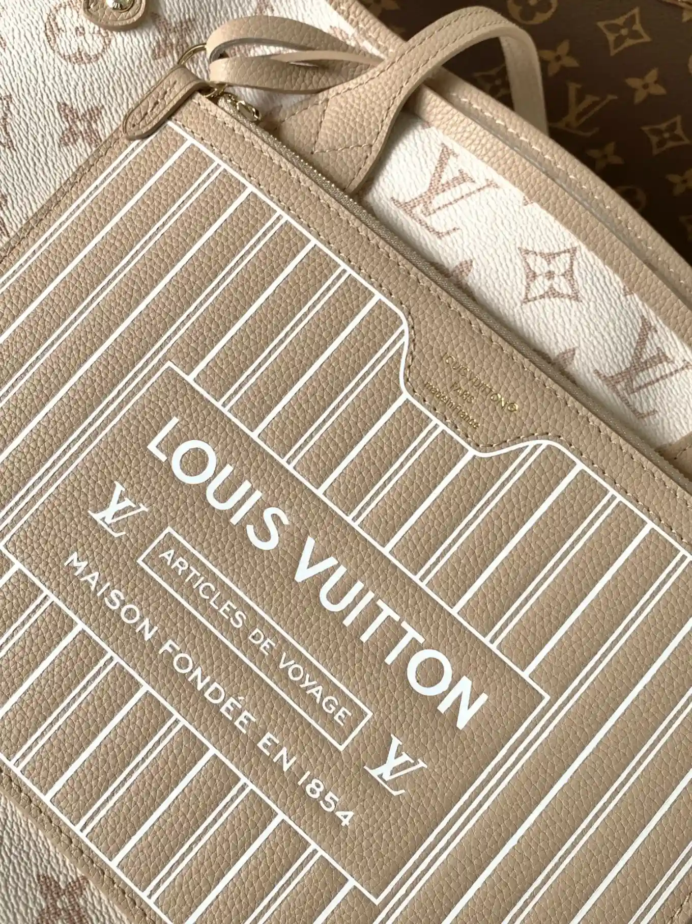 Louis Vuitton Black Neverfull Monogram Canvas Tote Bag product photo from LabelPicks
