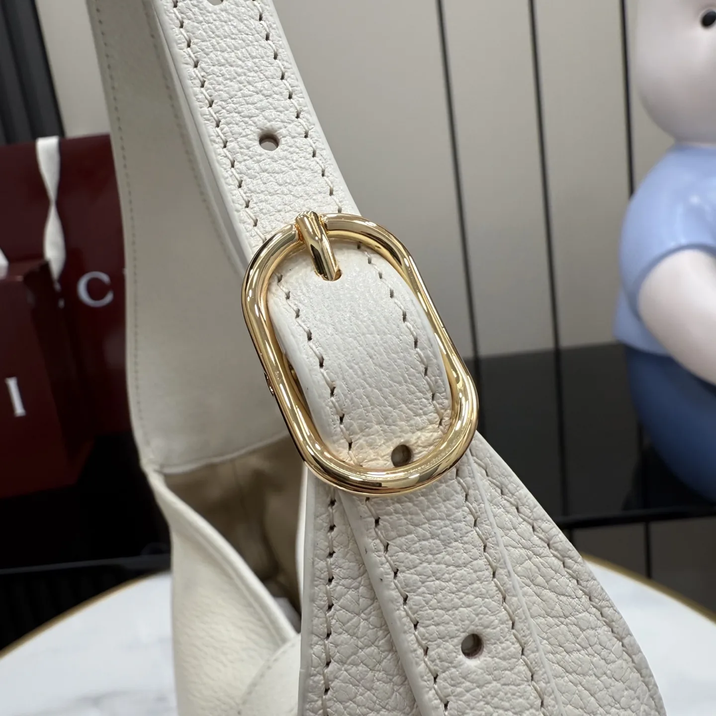 Gucci White Jackie Grained Leather Shoulder Bag product photo from LabelPicks