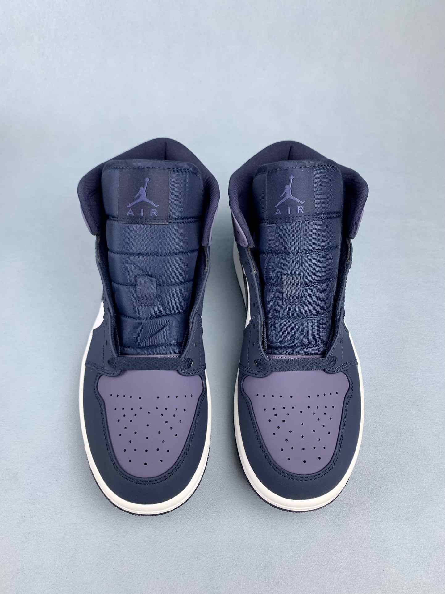 Air Jordan 1 Mid Shoes