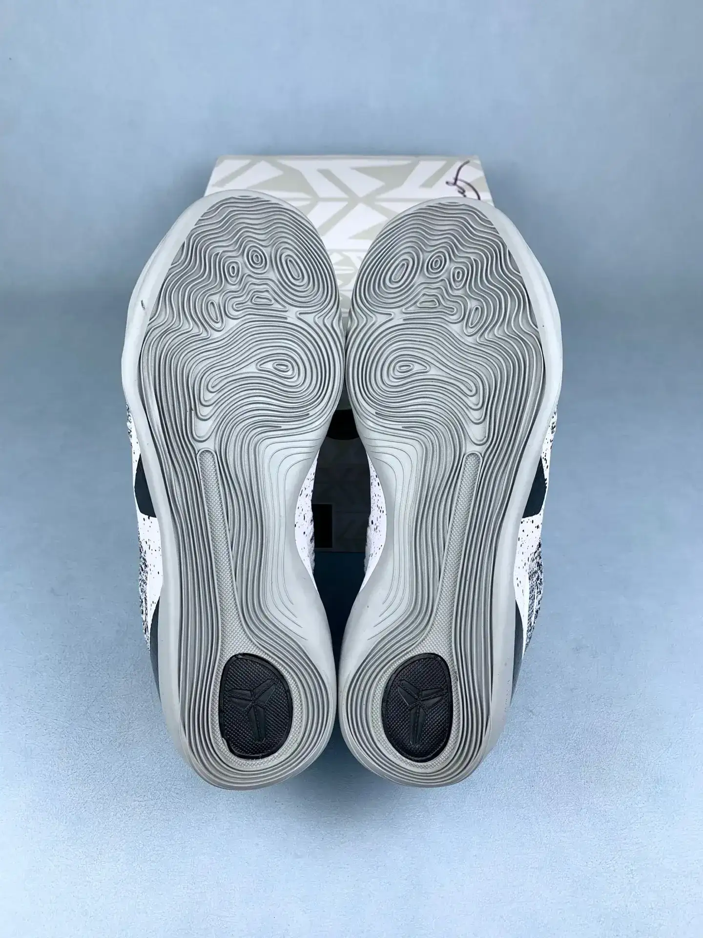 Nike Kobe IX Elite Low 'Beethoven' Shoes product photo from LabelPicks