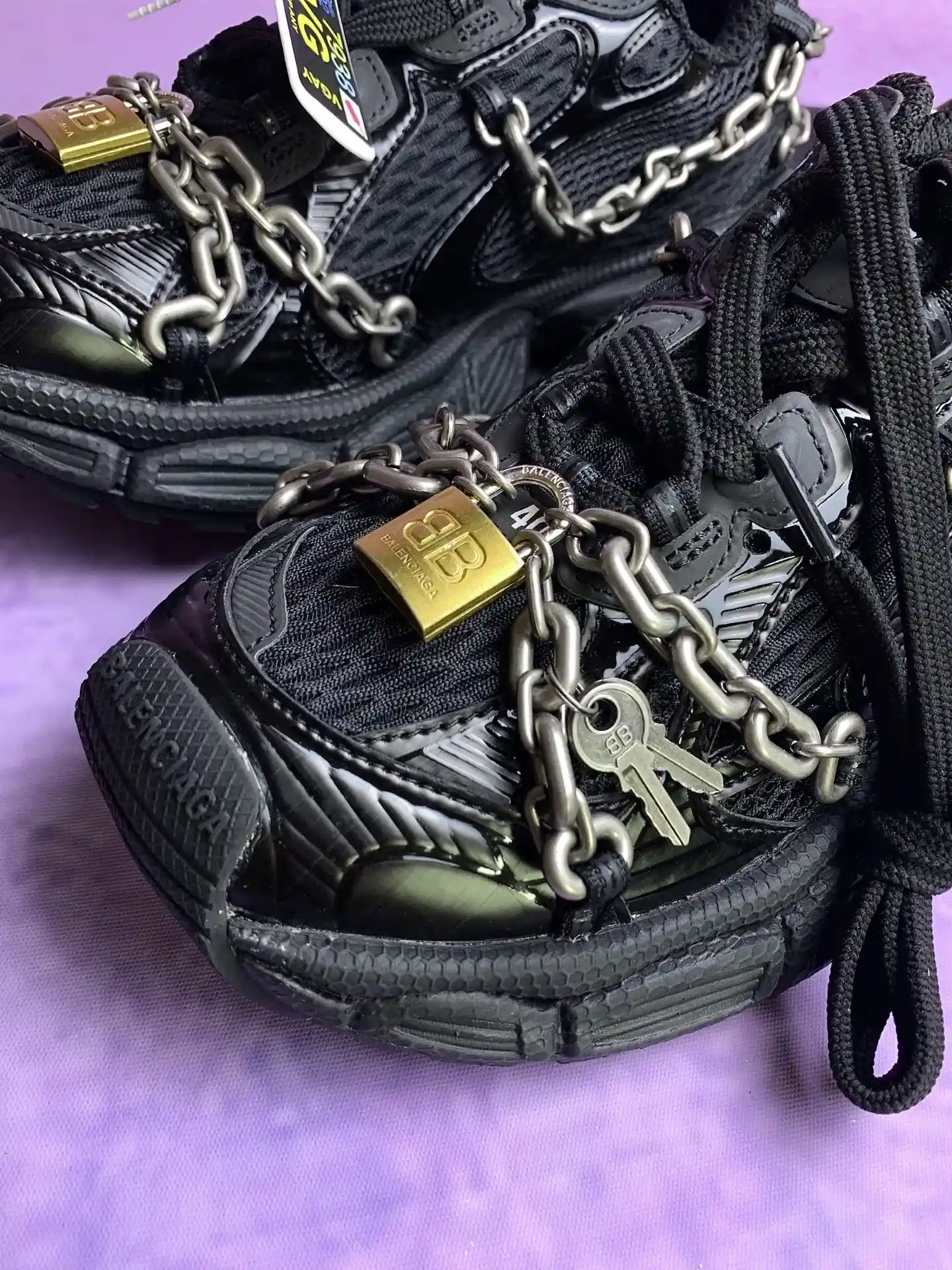 3XL Chain Sneaker in Black product photo from LabelPicks