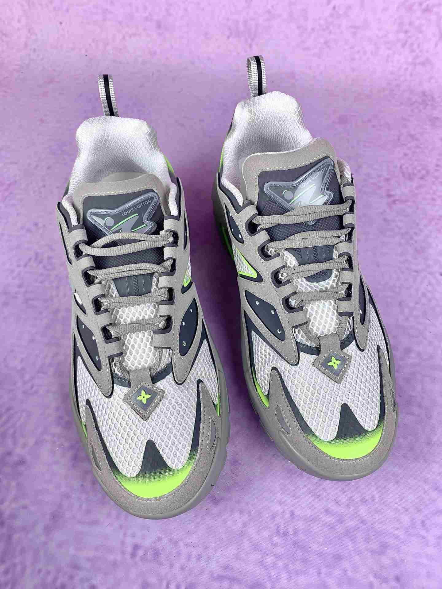 LV Runner Tatic Sneaker