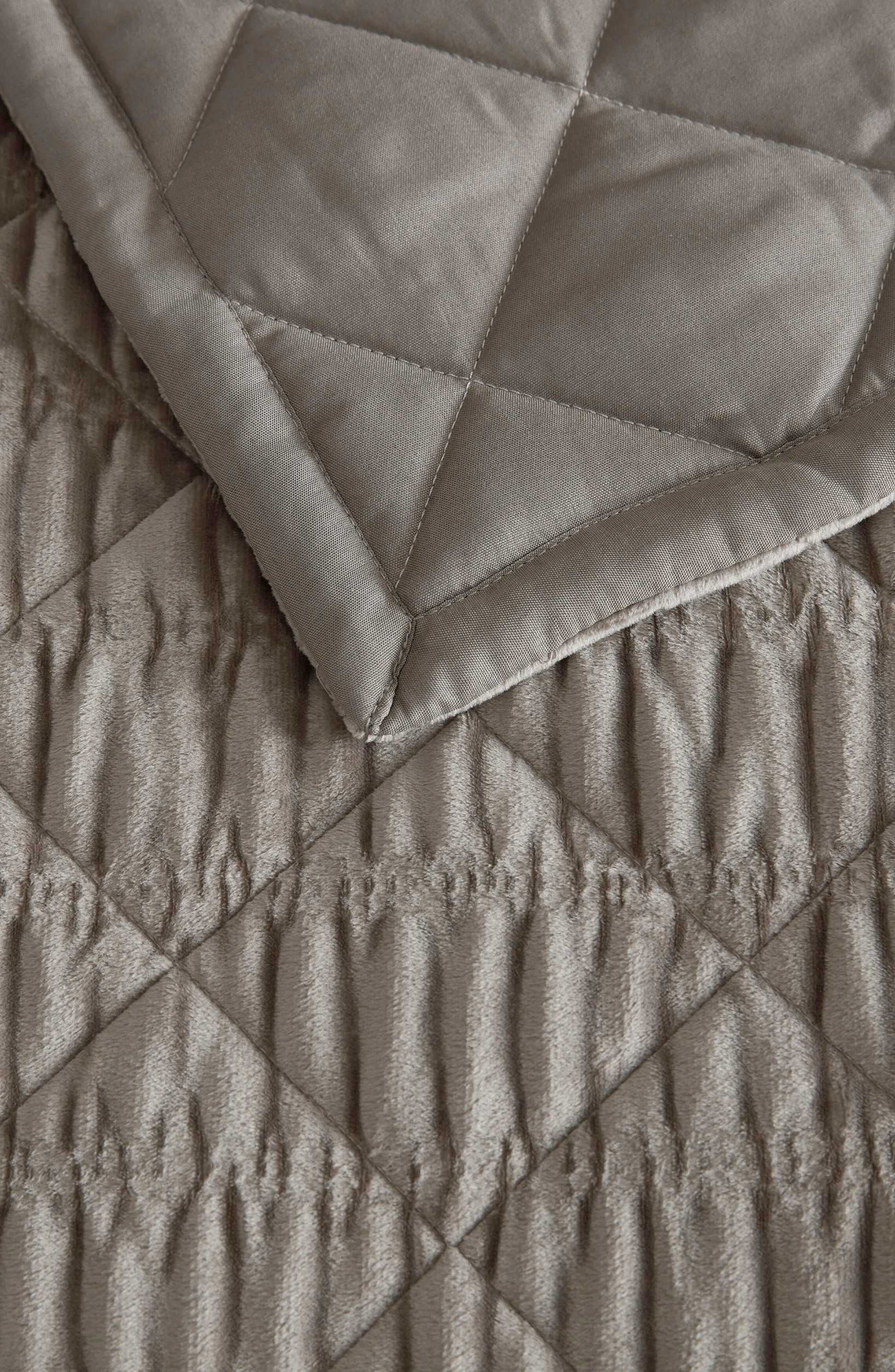 Vera Wang Crushed Velvet Comforter & Sham Set