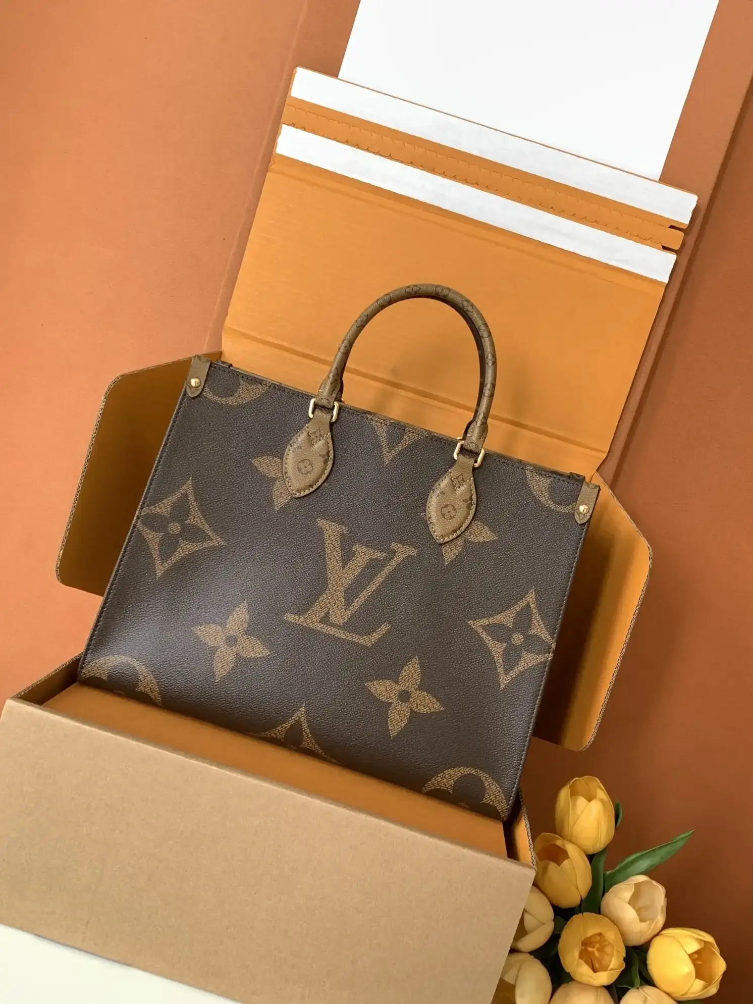 Louis Vuitton Onthego Tote Bag product photo from LabelPicks