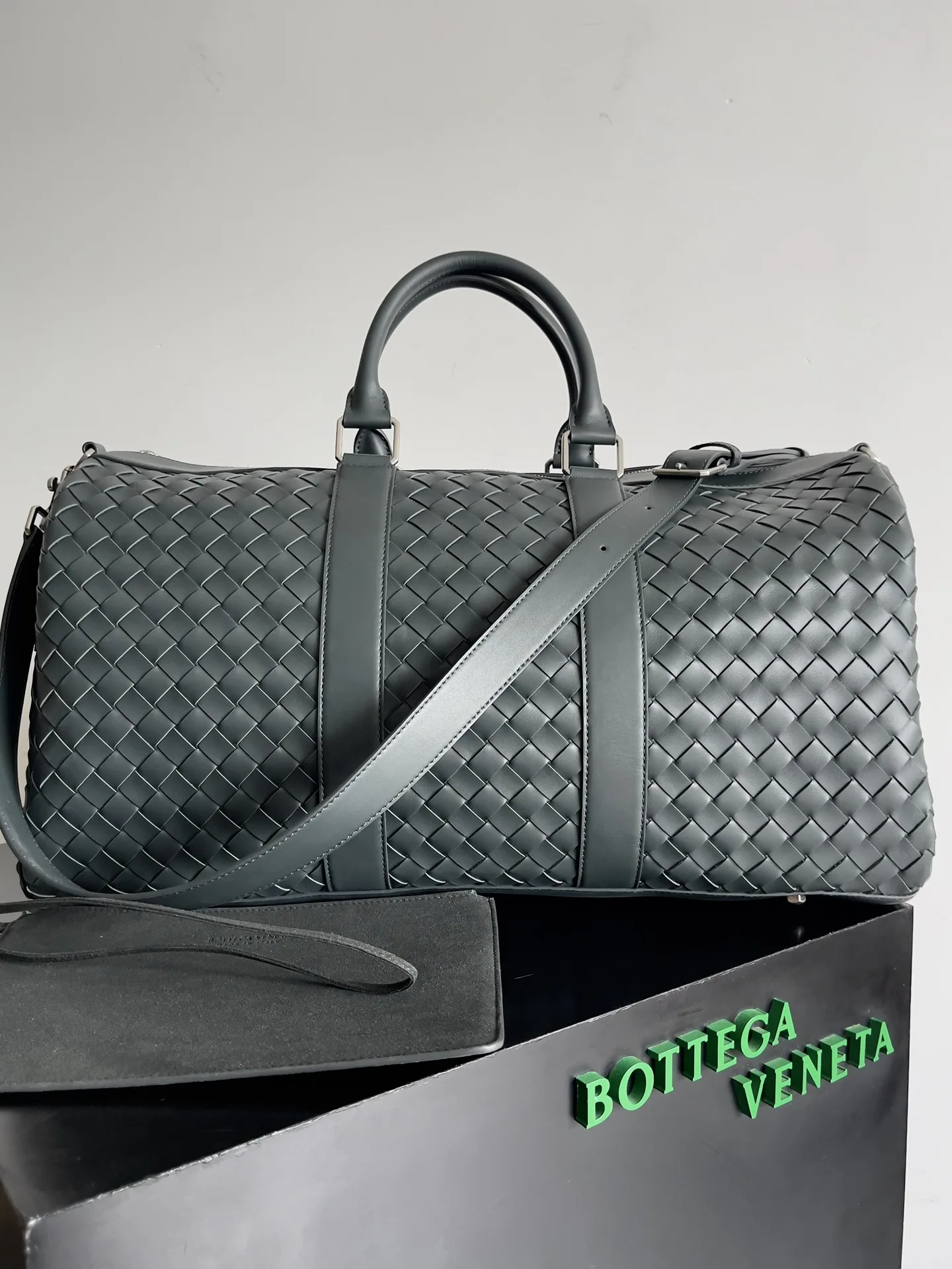 Bottega Veneta Intrecciato Woven Leather Top Handle Bag product photo from LabelPicks