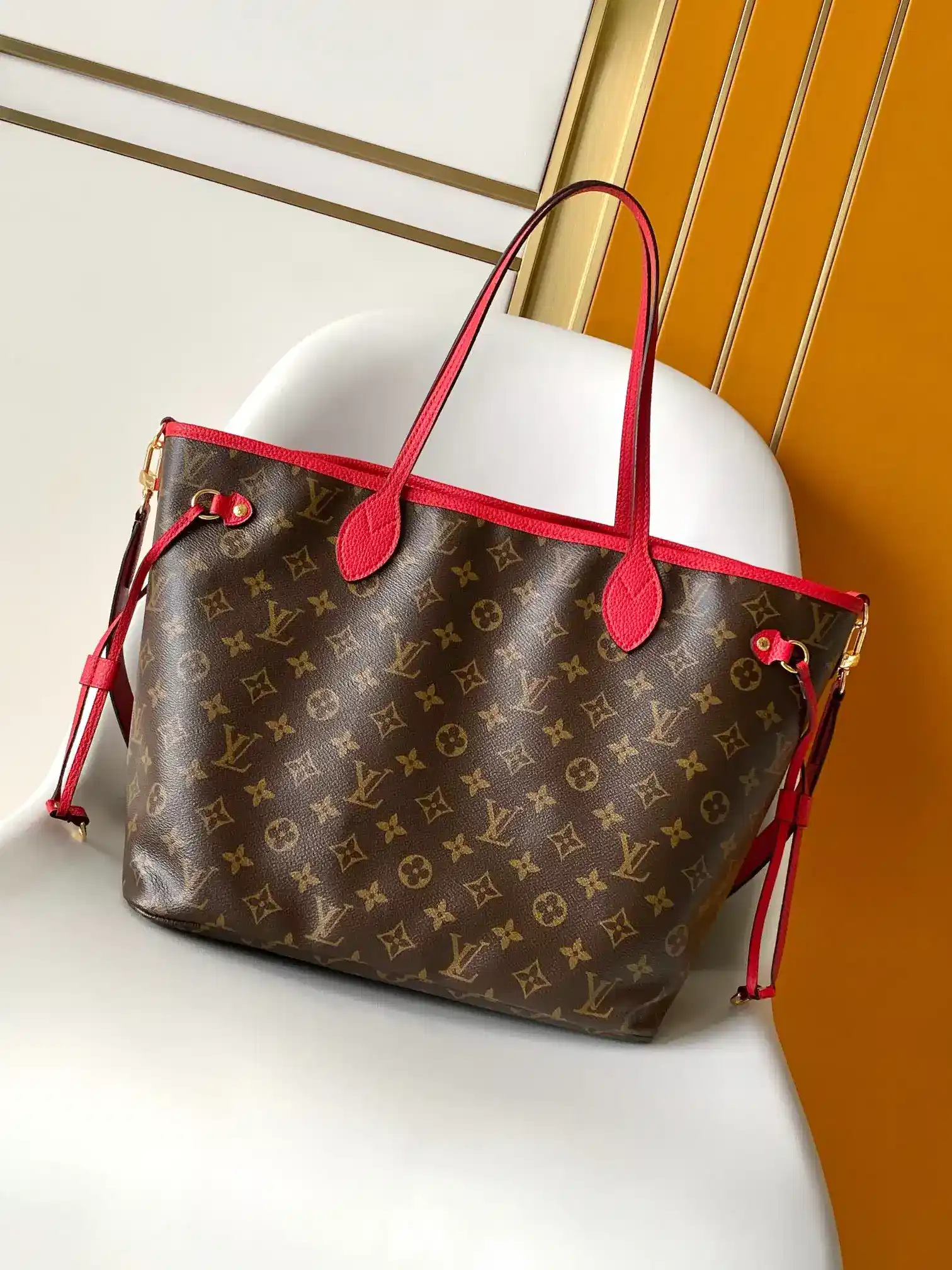 Louis Vuitton Monogram Canvas Neverfull Tote Bag product photo from LabelPicks