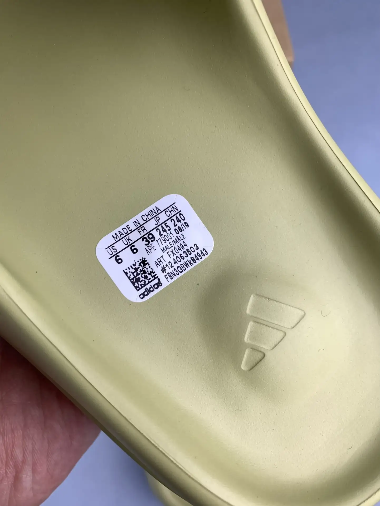 adidas Yeezy Slide Resin Shoes product photo from LabelPicks