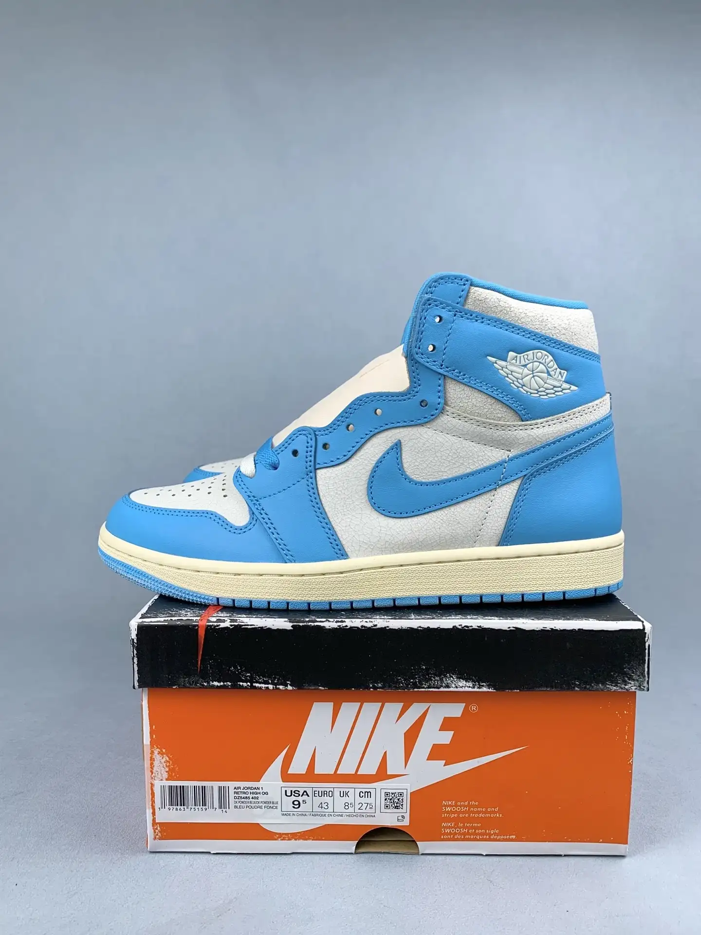 Air Jordan 1 Retro High OG Shoes product photo from LabelPicks