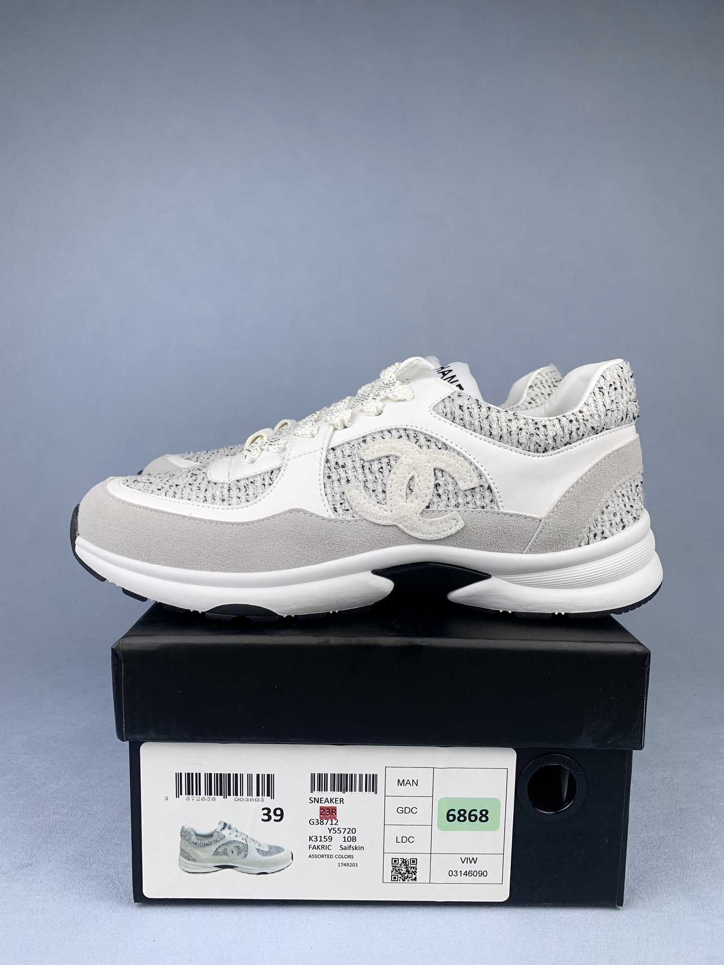 CHANEL Sneakers Fabric & Suede