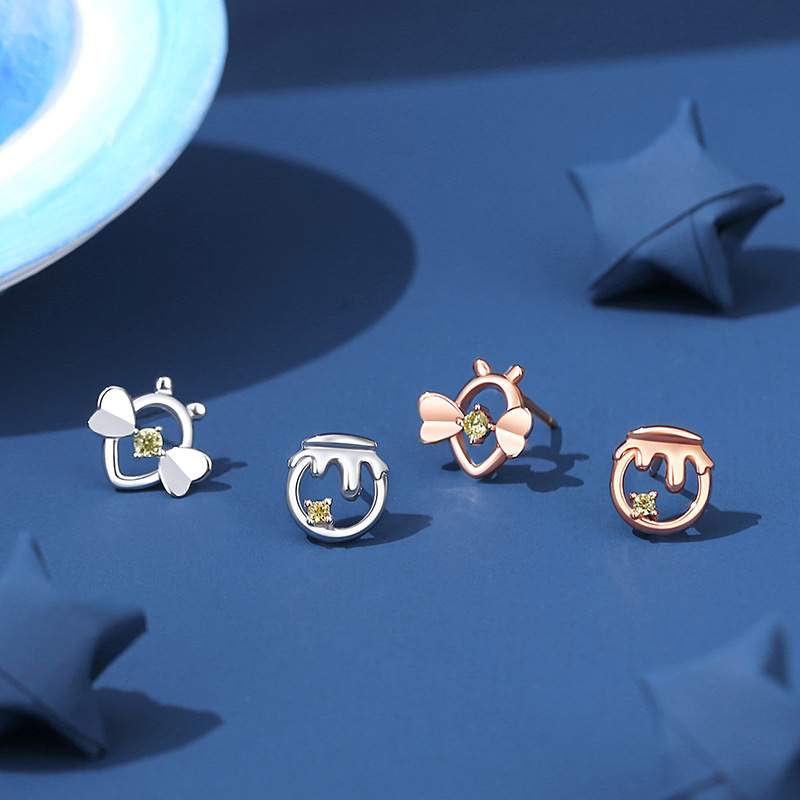 Original design bear honey pot earrings, 925 sterling silver, small and cute, niche earrings, versatile and girlish accessories