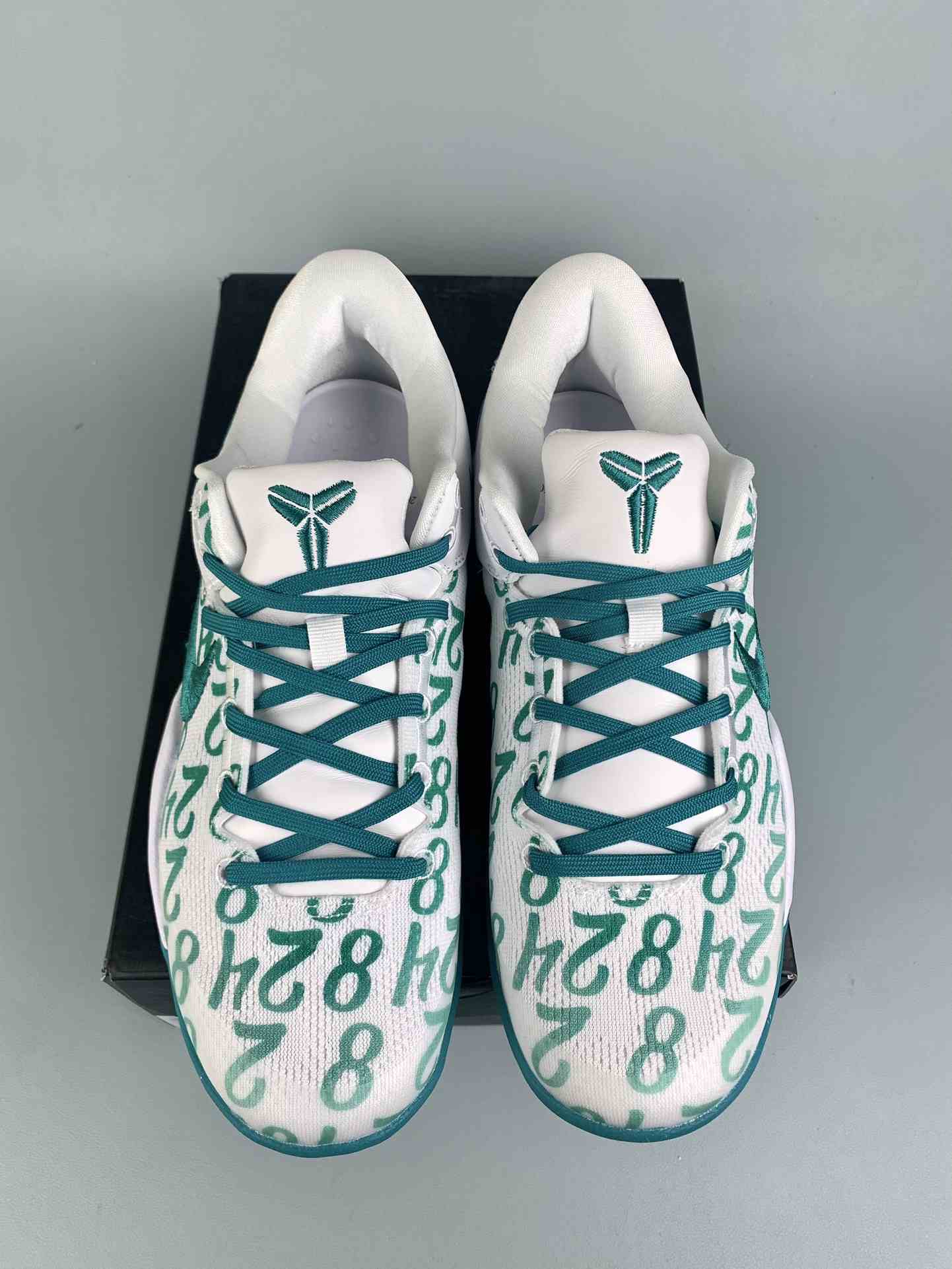 Kobe 8 Protro “Radiant Emerald” Basketball Shoes