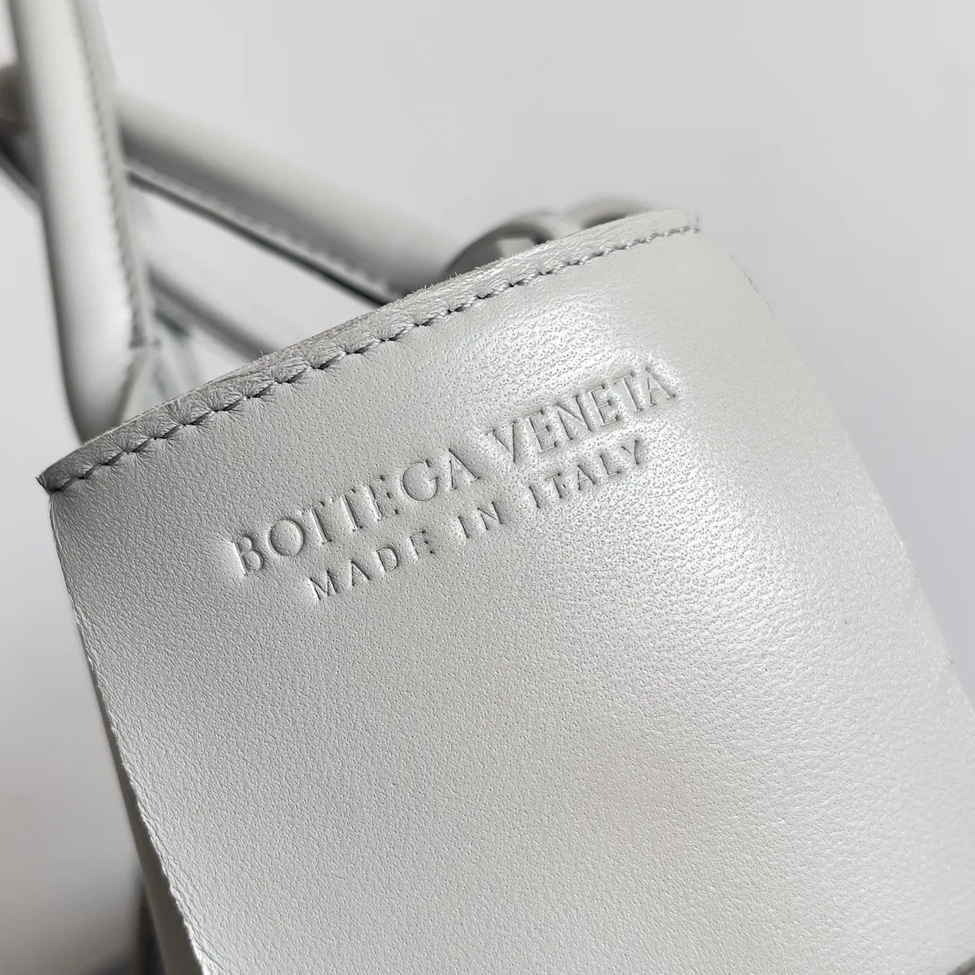 Bottega Veneta Lambskin Tote Bag product photo from LabelPicks