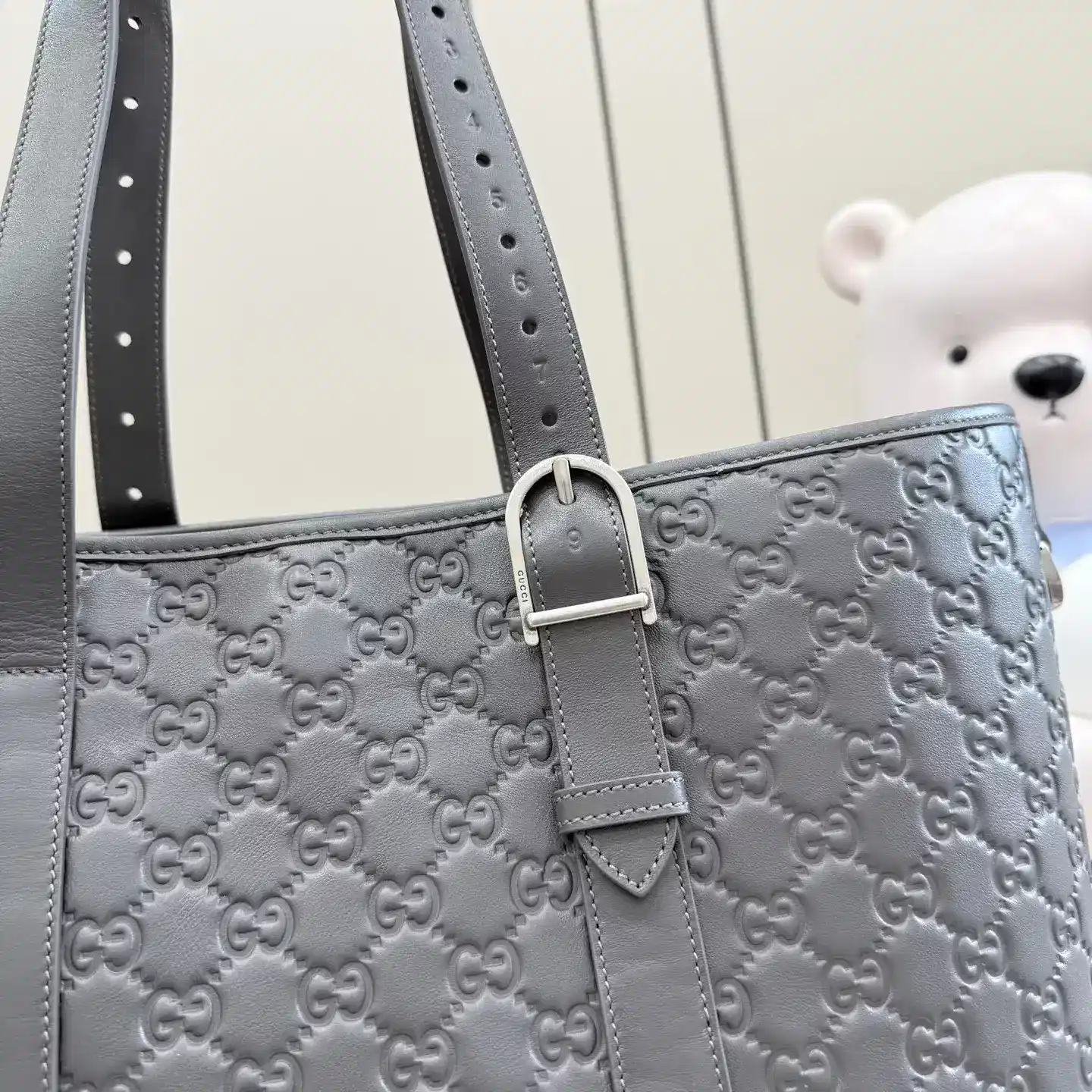 Gucci Smooth Leather Tote Bag product photo from LabelPicks