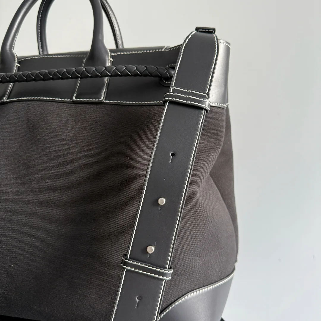 Bottega Veneta Intrecciato Woven Leather Andiamo Tote Bag product photo from LabelPicks