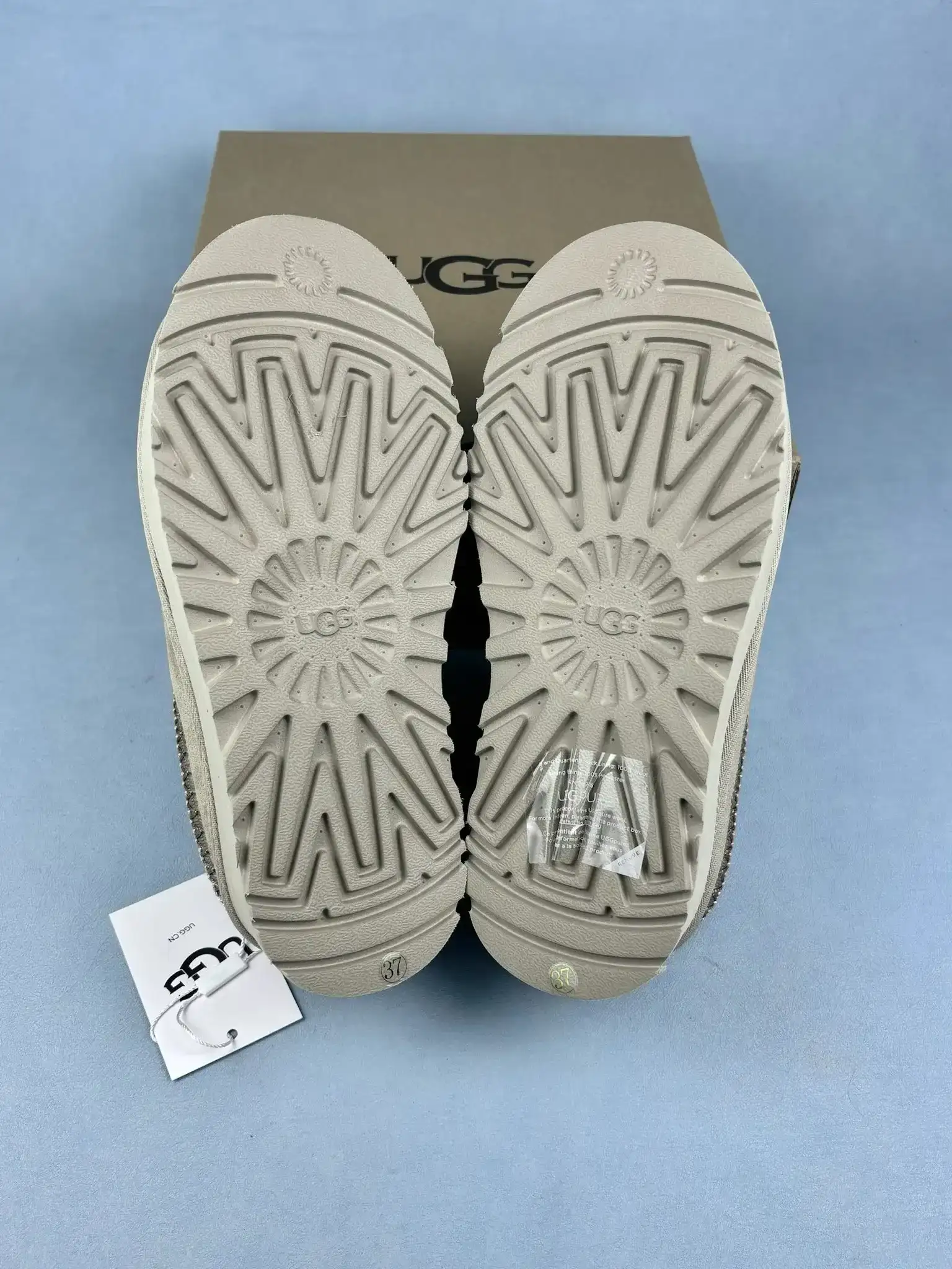 UGG Tazz Slipper product photo from LabelPicks