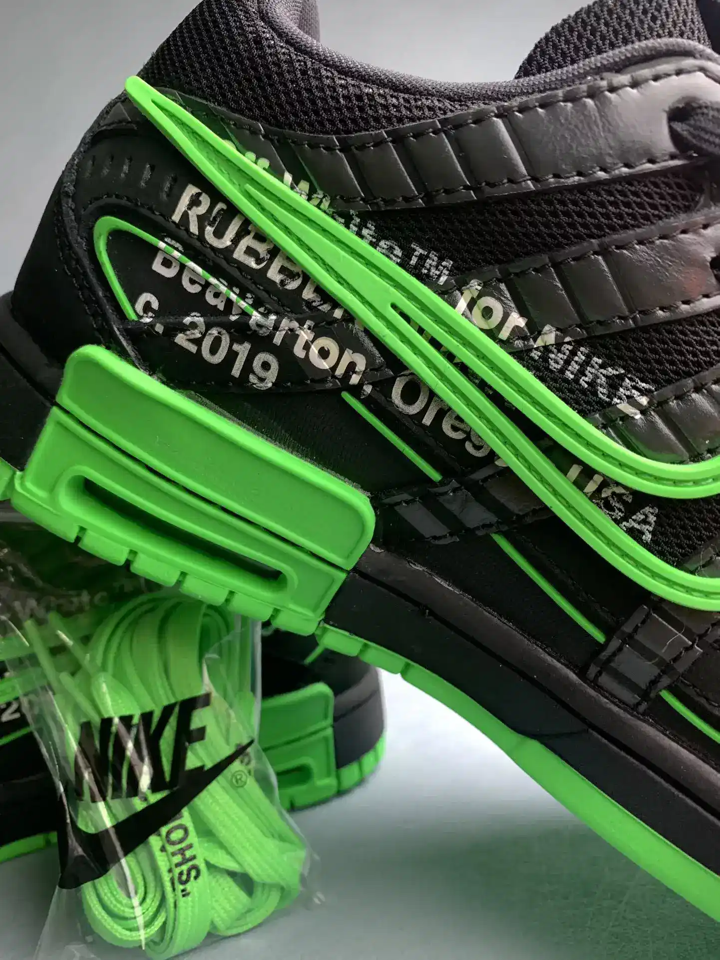 Nike Air Rubber Dunk x Off-White Shoes product photo from LabelPicks