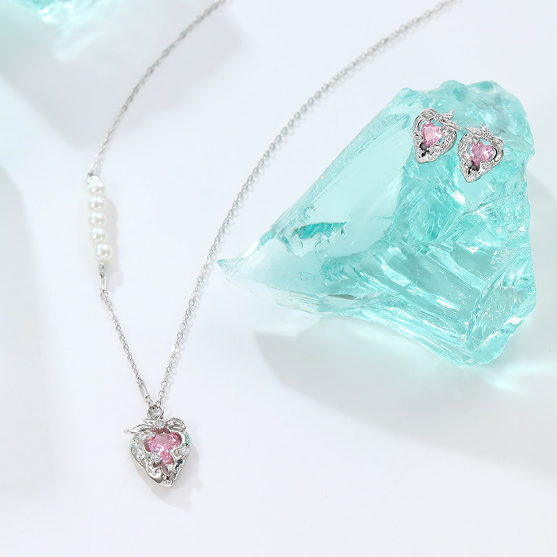 Original design, heart-shaped strawberry earrings for women, made of pure silver, featuring a trendy, minimalist style with delicate cubic zirconia and pink diamonds, perfect for an Instagram-worthy, sweet, and elegant look