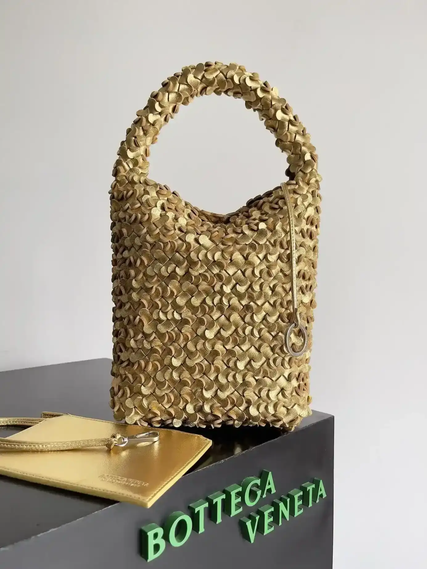 Bottega Veneta Cabat Intrecciato Woven Leather Bucket Bag product photo from LabelPicks