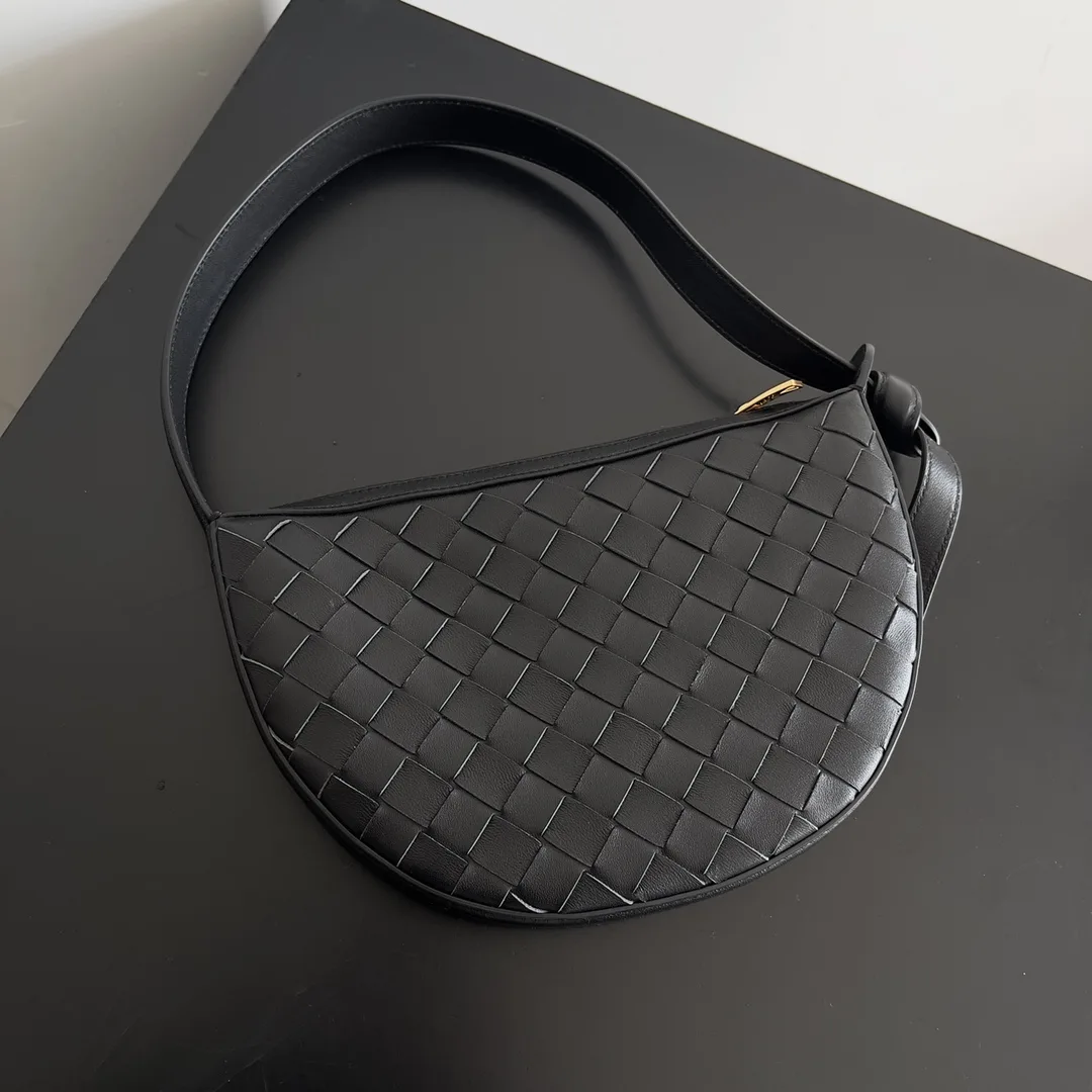 Bottega Veneta Pink Intrecciato Woven Leather Crossbody Bag product photo from LabelPicks