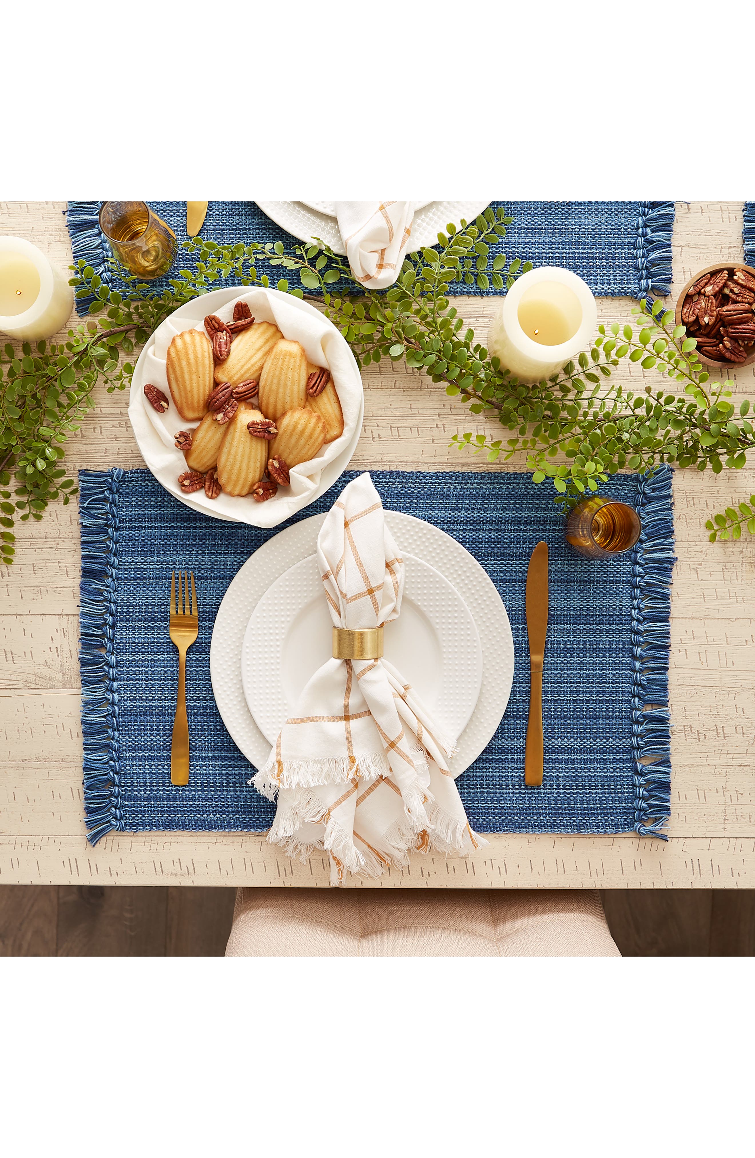 Design Imports Variegated Fringe Set of 4 Placemats