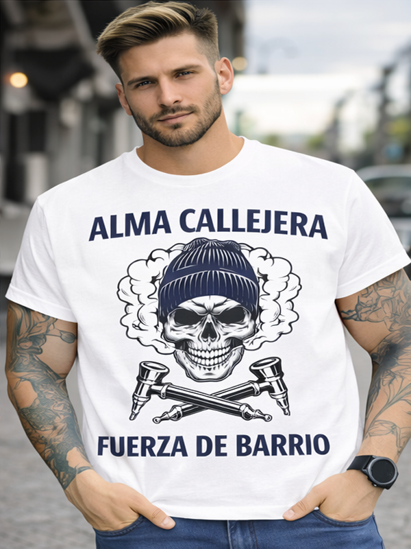 Remera Calavera con Gorro y Bujías | Estilo Urbano Unisex