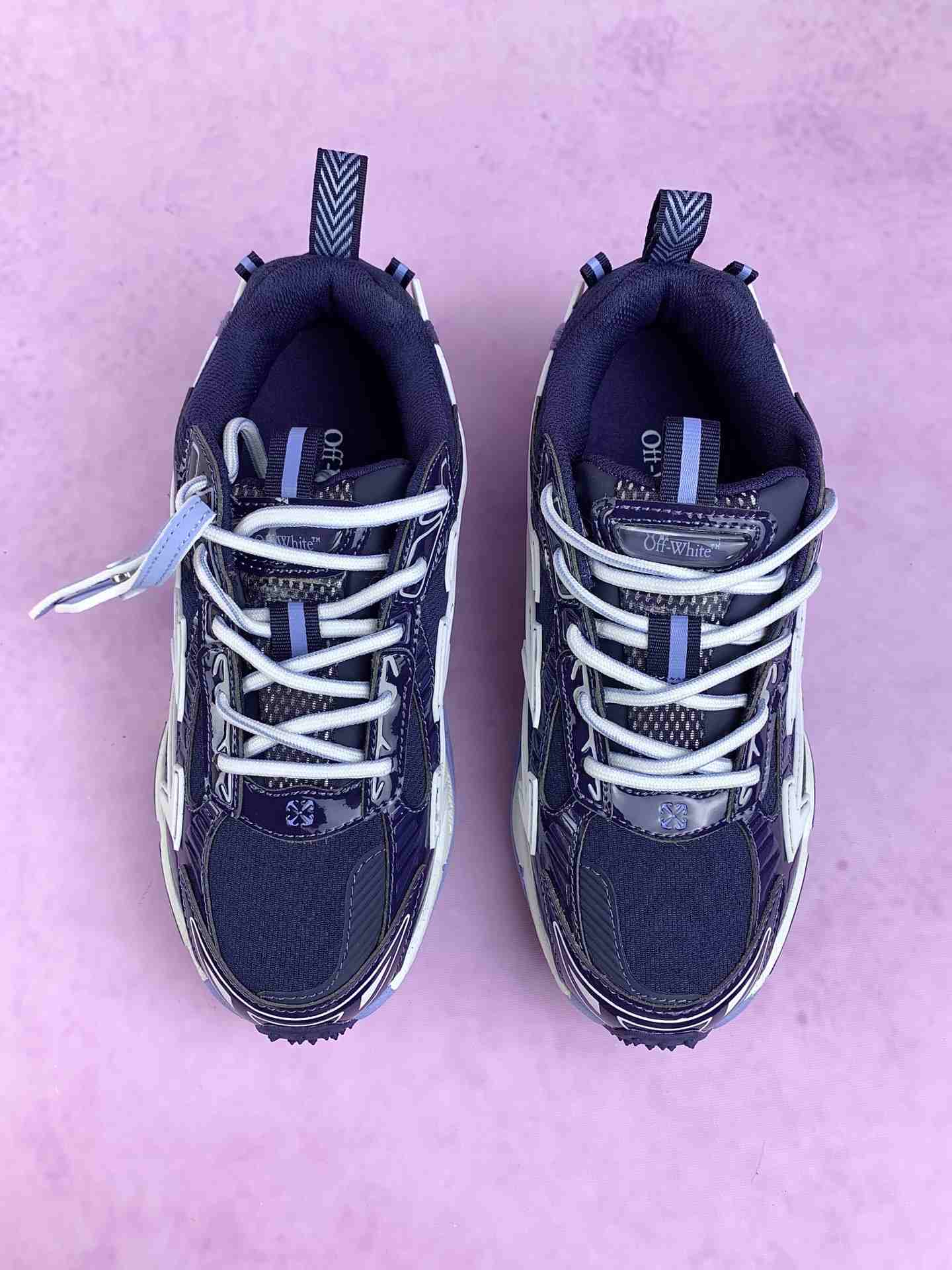 Be Right Back Sneakers
