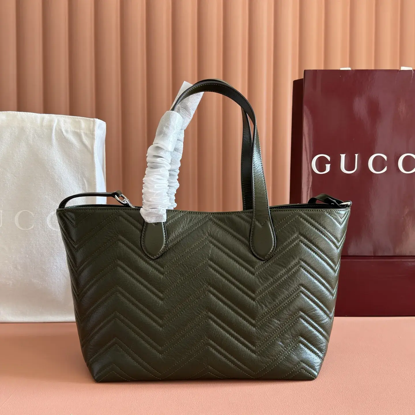 Gucci Marmont Green GG Supreme Canvas Tote Bag product photo from LabelPicks