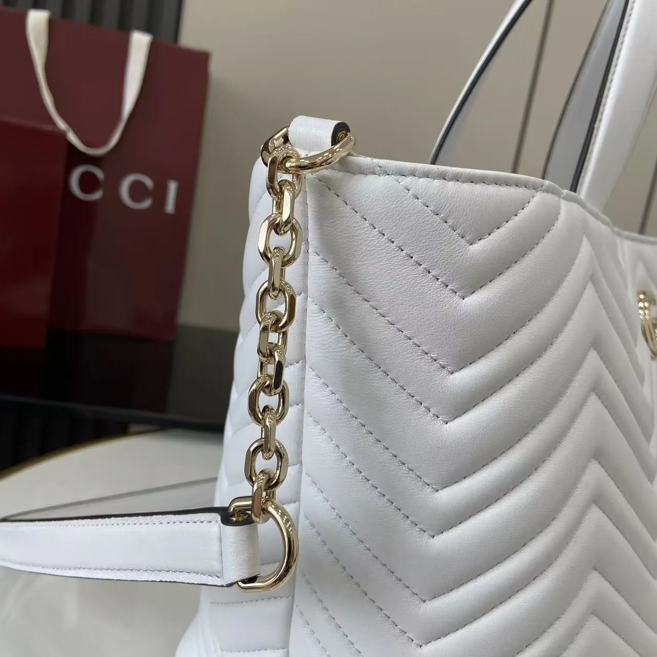 Gucci White Marmont GG Supreme Canvas Tote Bag product photo from LabelPicks