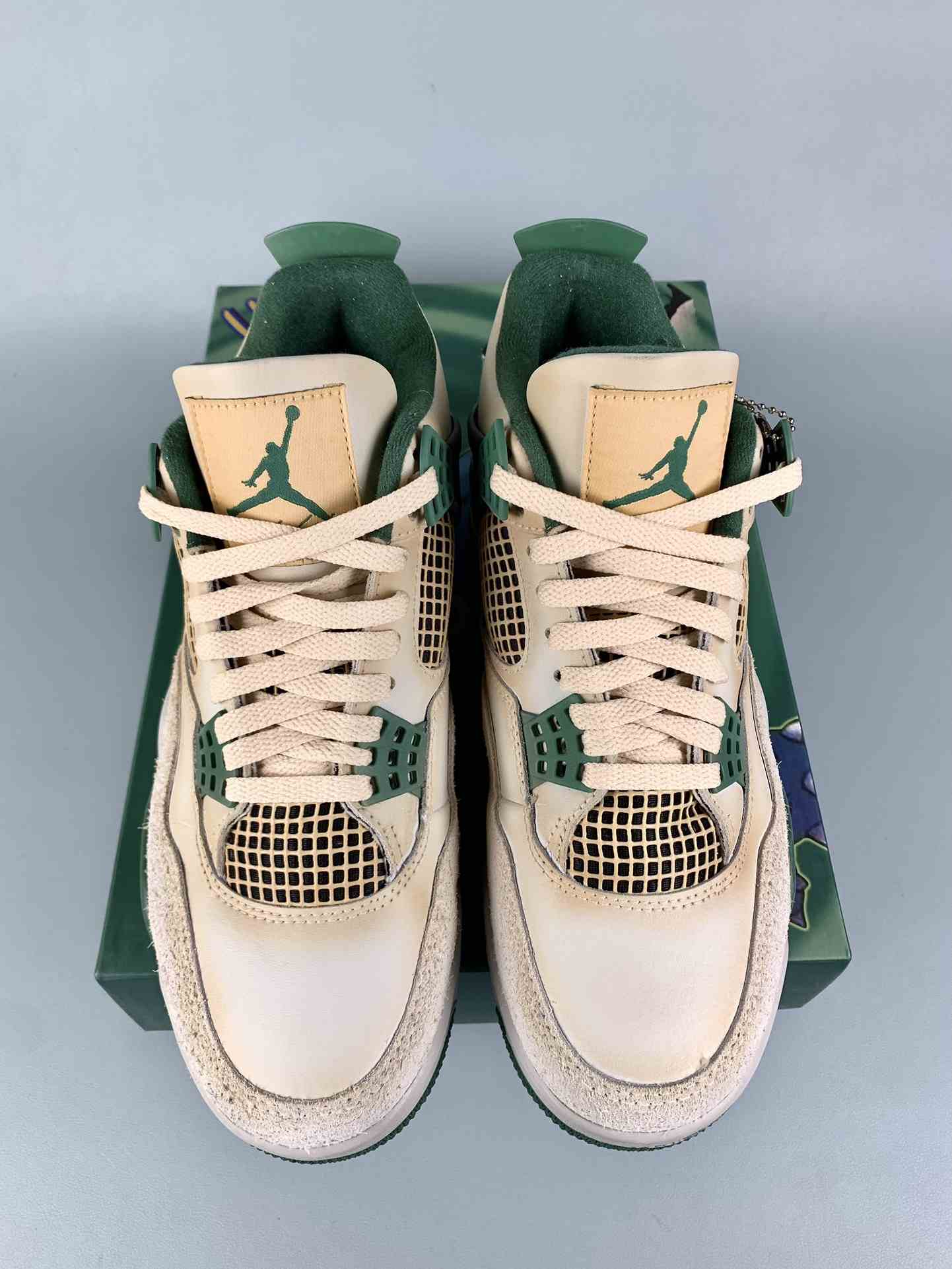 Air Jordan 4 