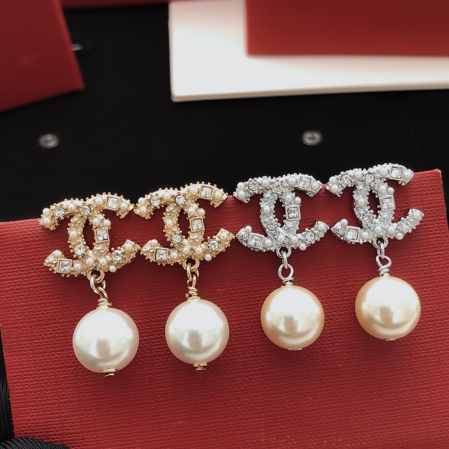 chanel Square diamond pendant pearl earrings