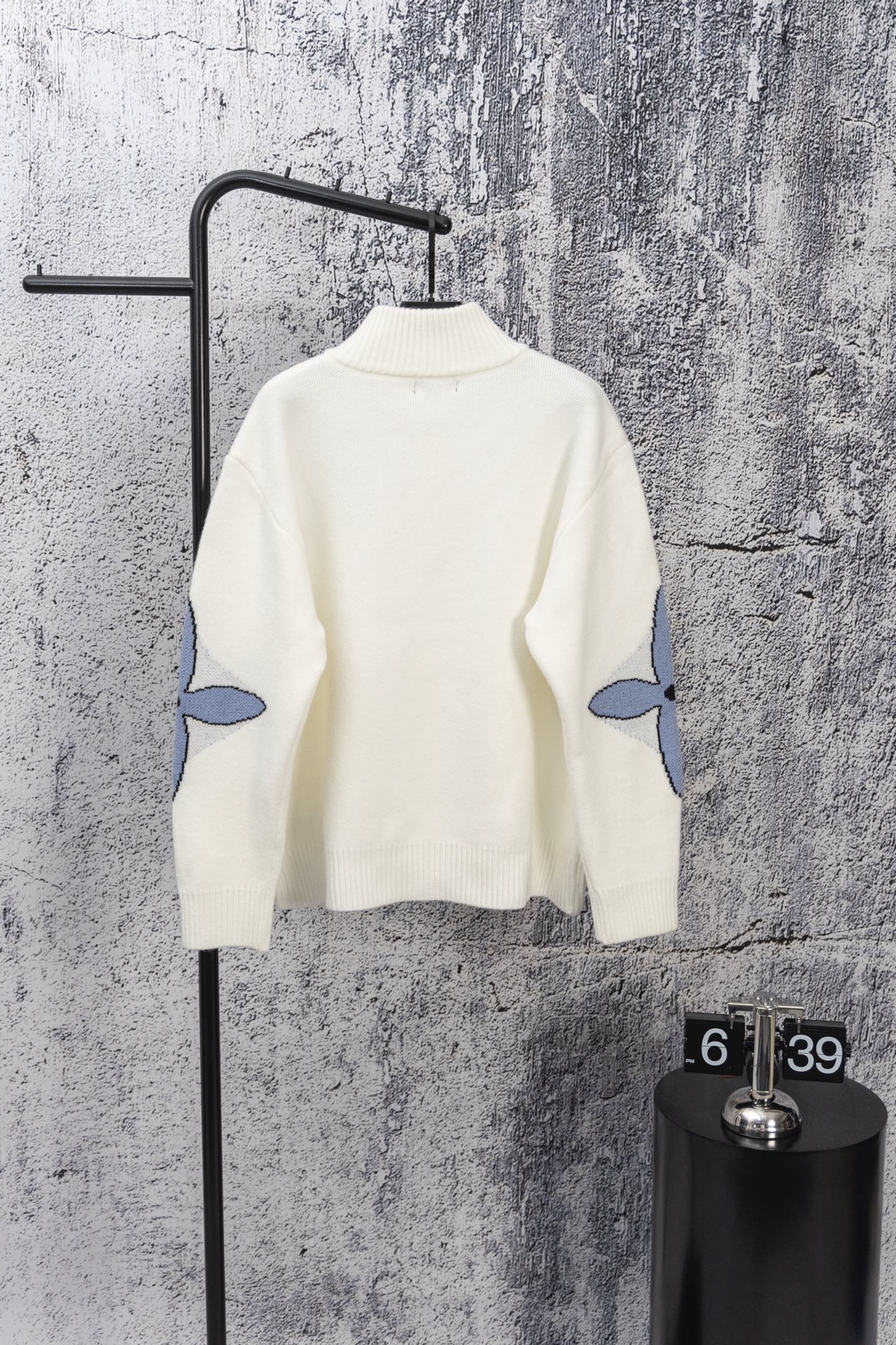 0916 Letter Knitted Sweater