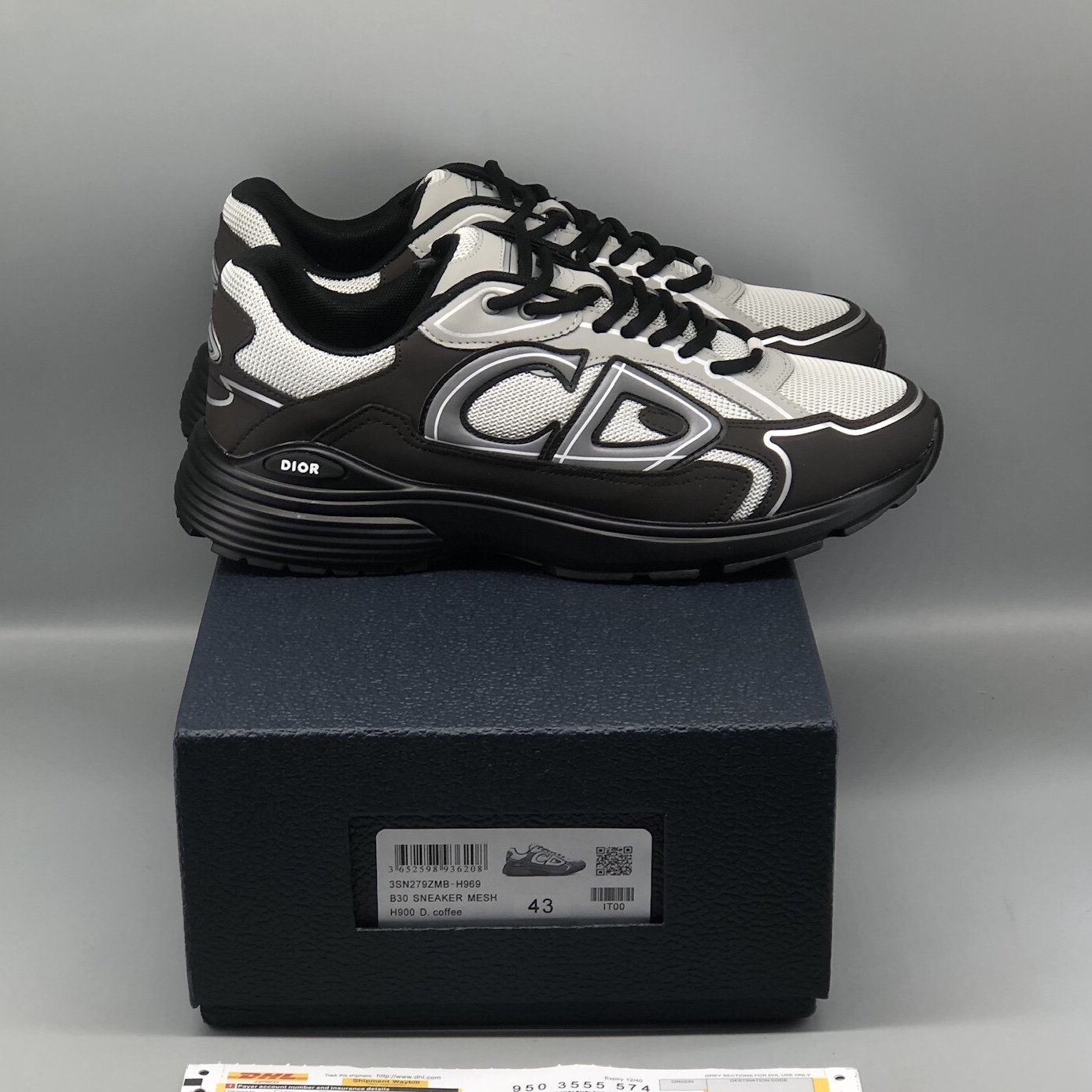 DR B30 SNEAKER