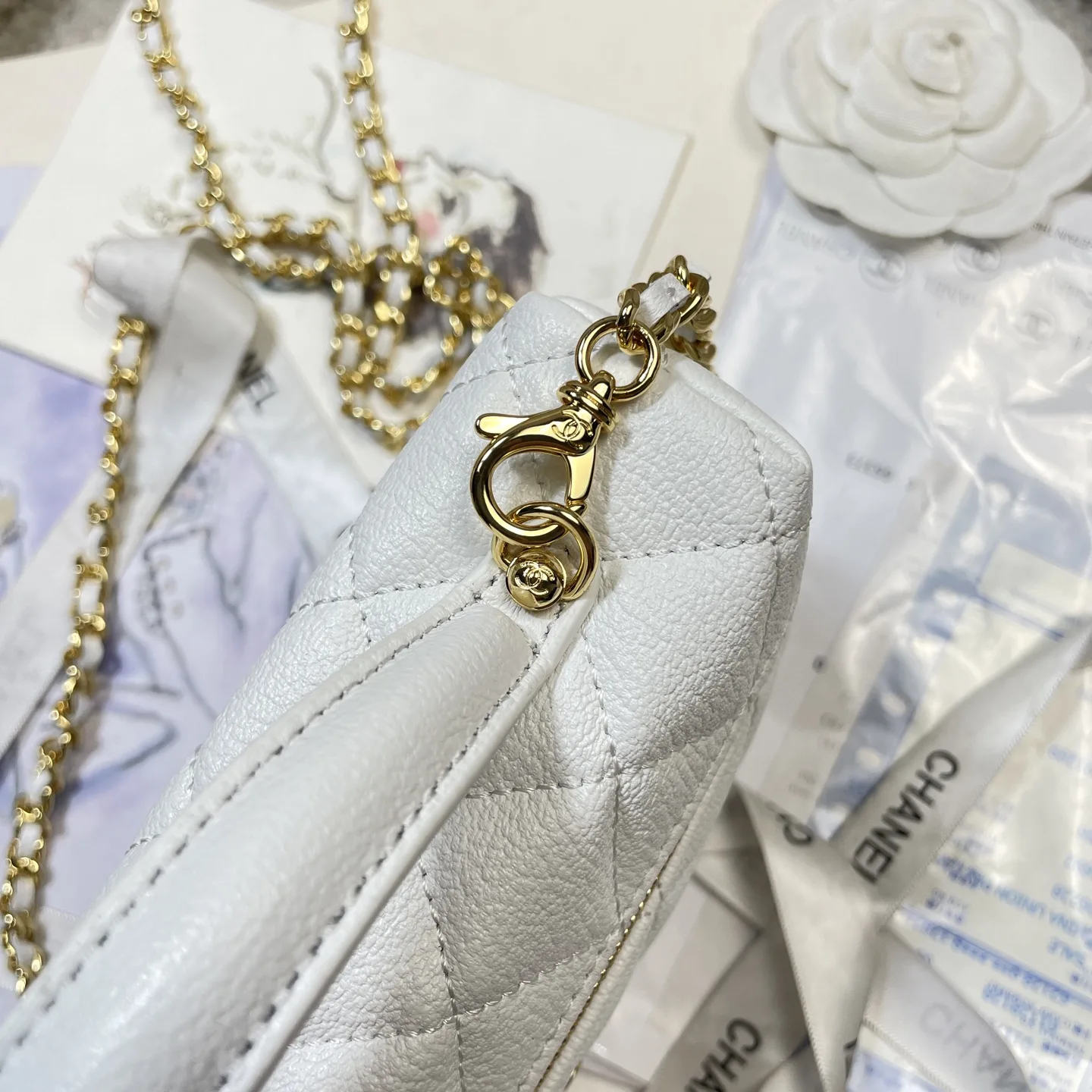 Chanel White Quilted Leather Crossbody Bag product photo from LabelPicks