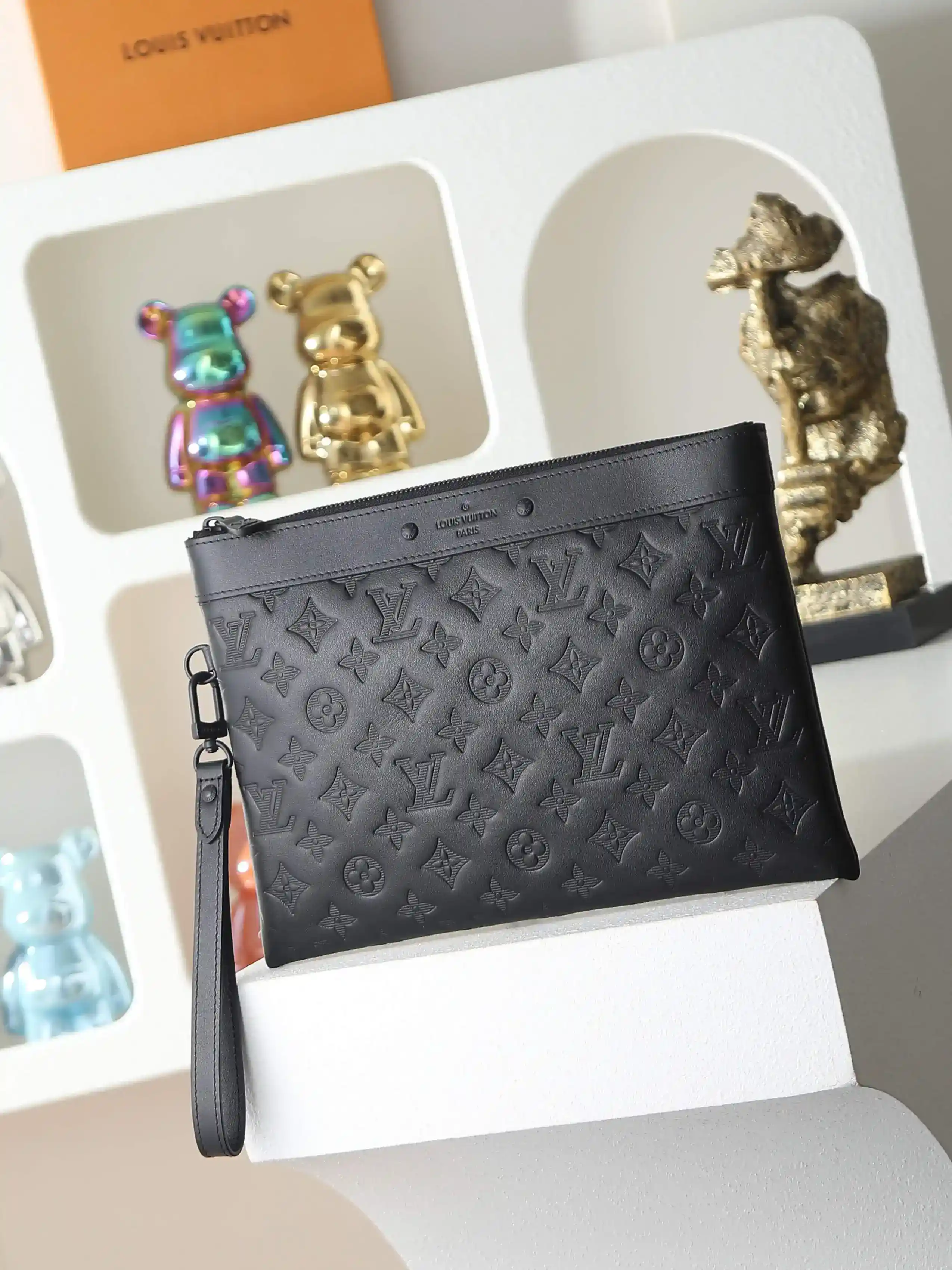 Louis Vuitton Pochette Clutch product photo from LabelPicks