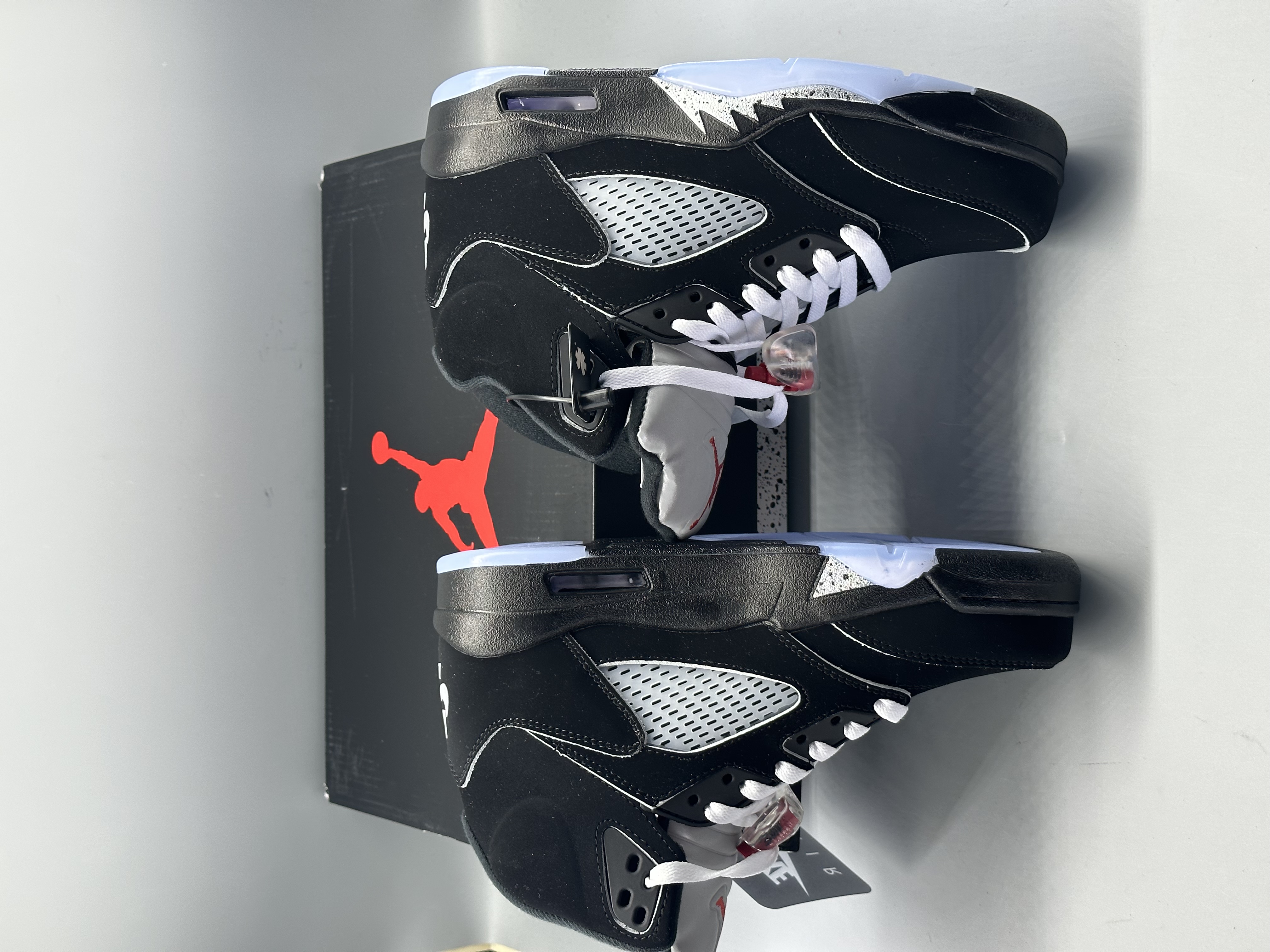 Jordan 5 Retro OG Black Metallic Reimagined
