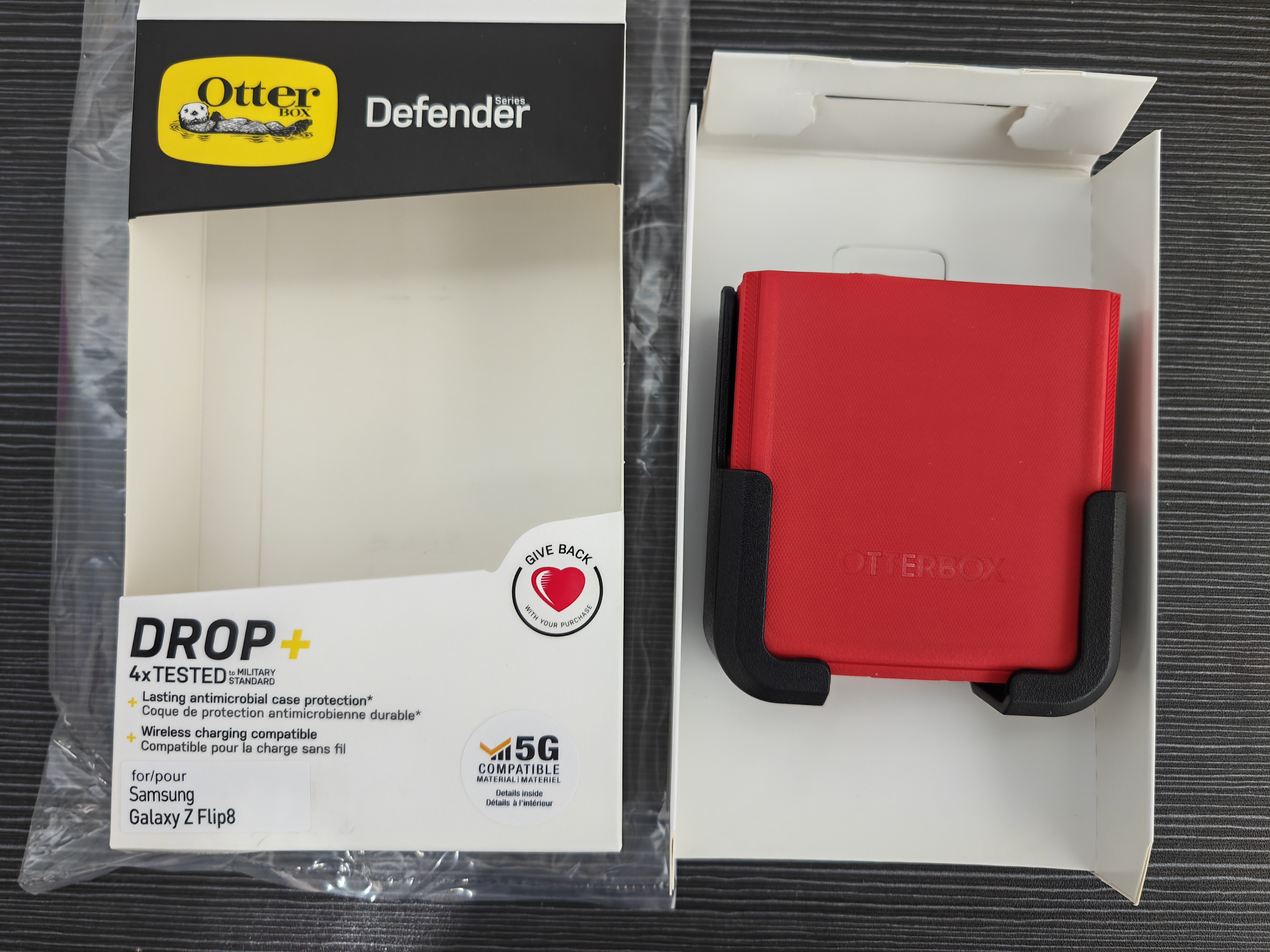 Samsung Z Flip 8 / Flip 7 / Flip8 / Flip7 5G otterbox Defender Case Red  (926) - GreshamTech