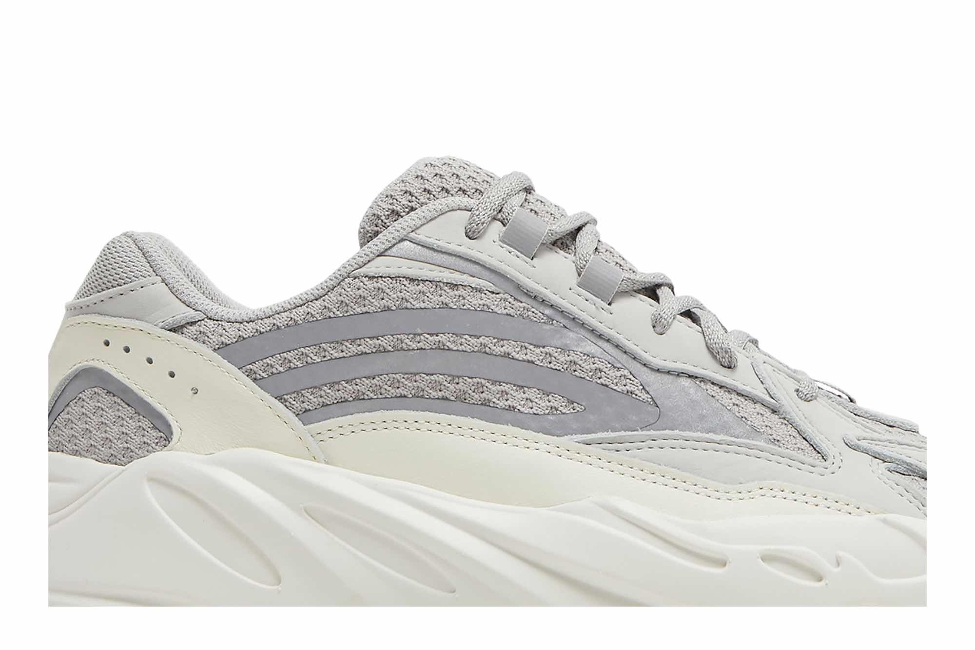 Adidas Yeezy Boost 700 V2 ‘Static’ EF2829