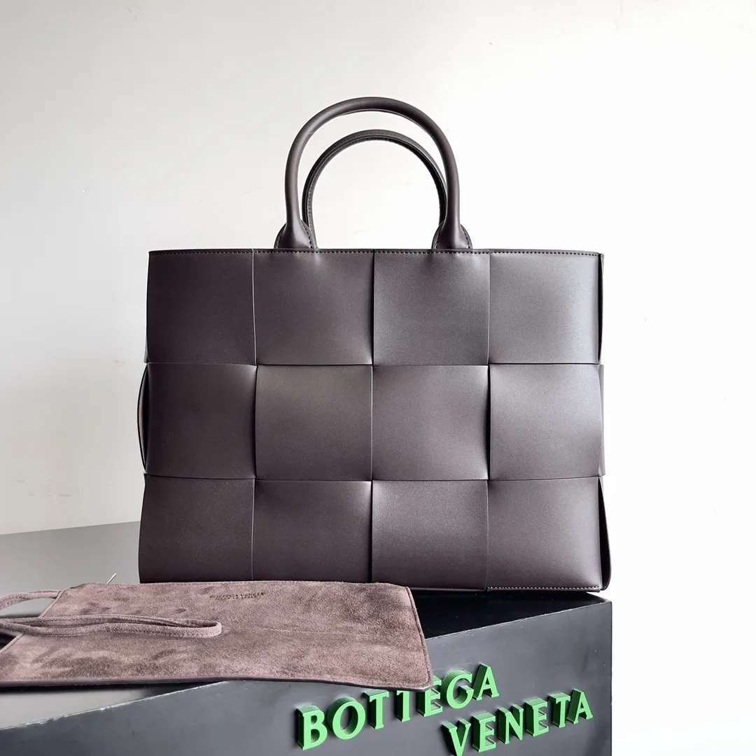 Bottega Veneta Work-Ready Tote Bag product photo from LabelPicks