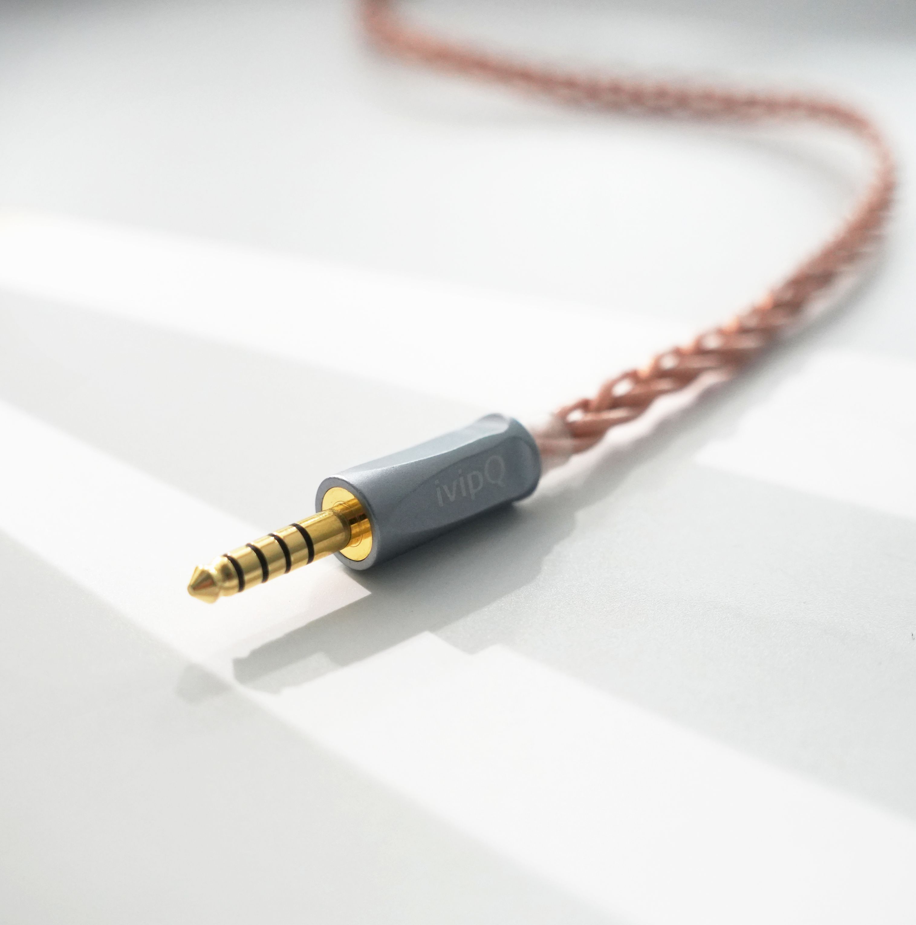 Headphones and headphone cables