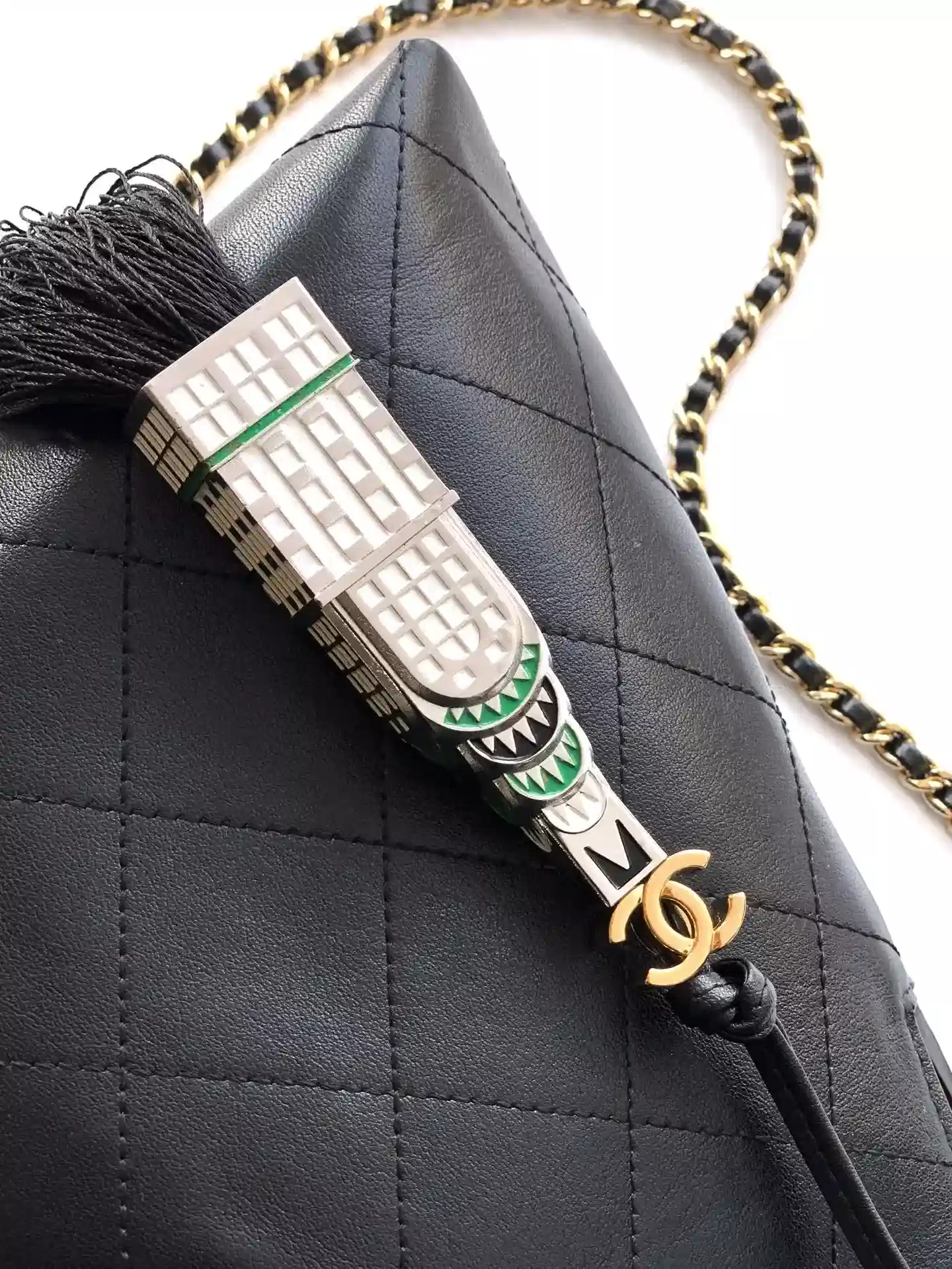 Chanel Burgundy Shoulder Bag product photo from LabelPicks