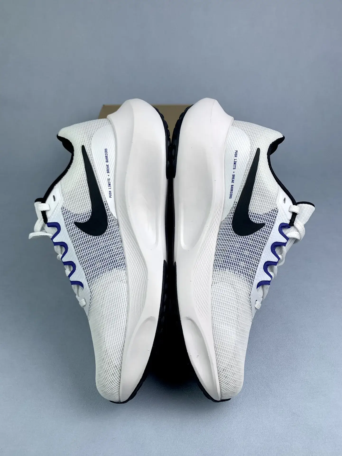 Nike Zoom Fly 5 Running Shoes product photo from LabelPicks
