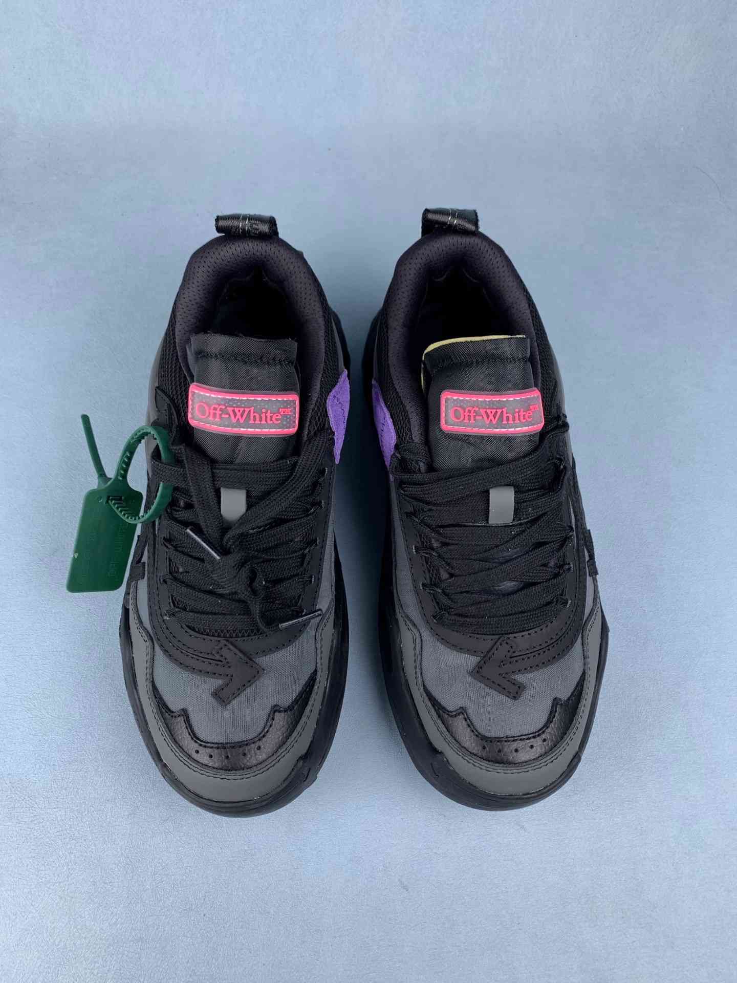 ODSY-1000 Sneakers